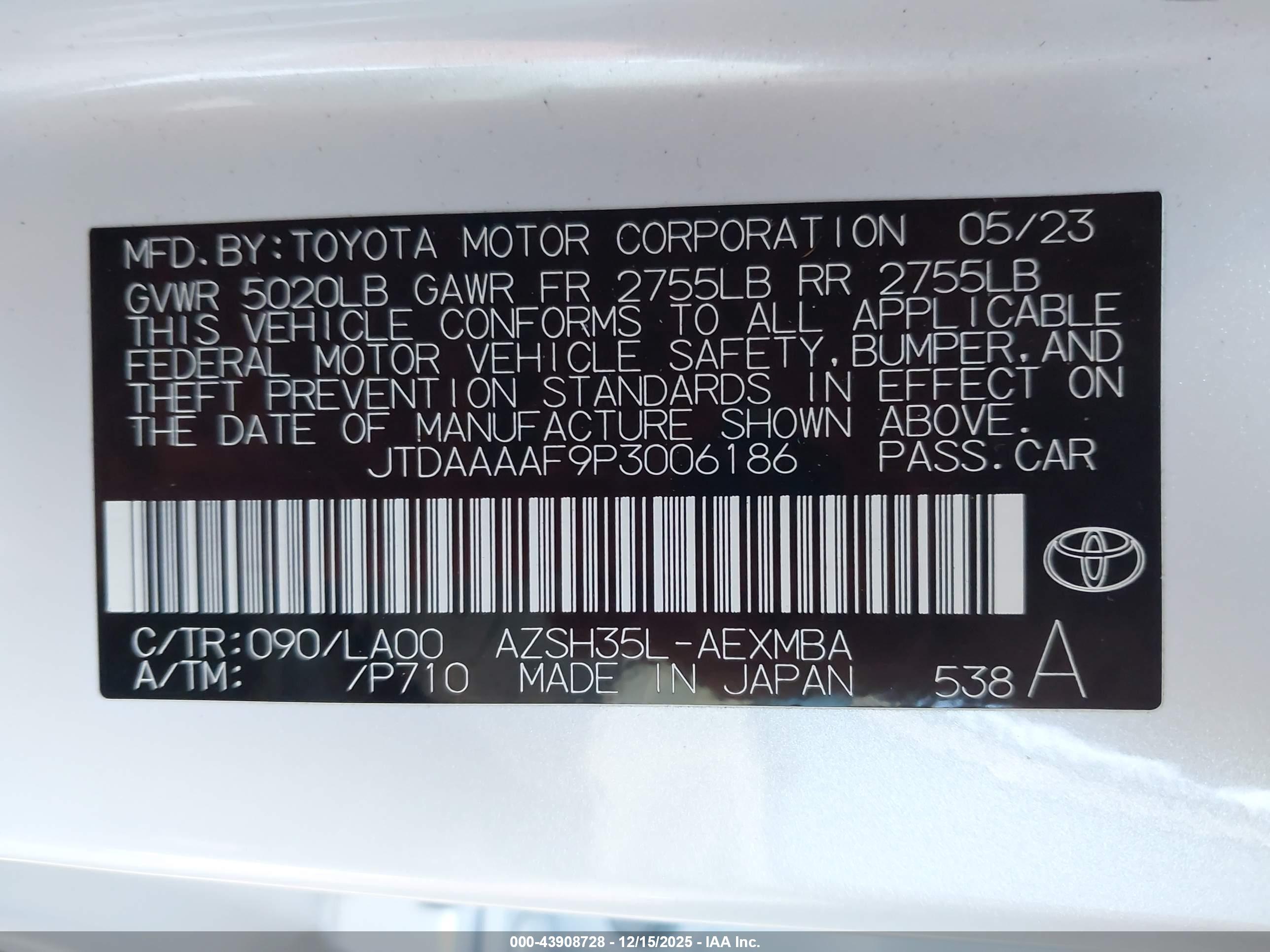 TOYOTA CROWN image 9