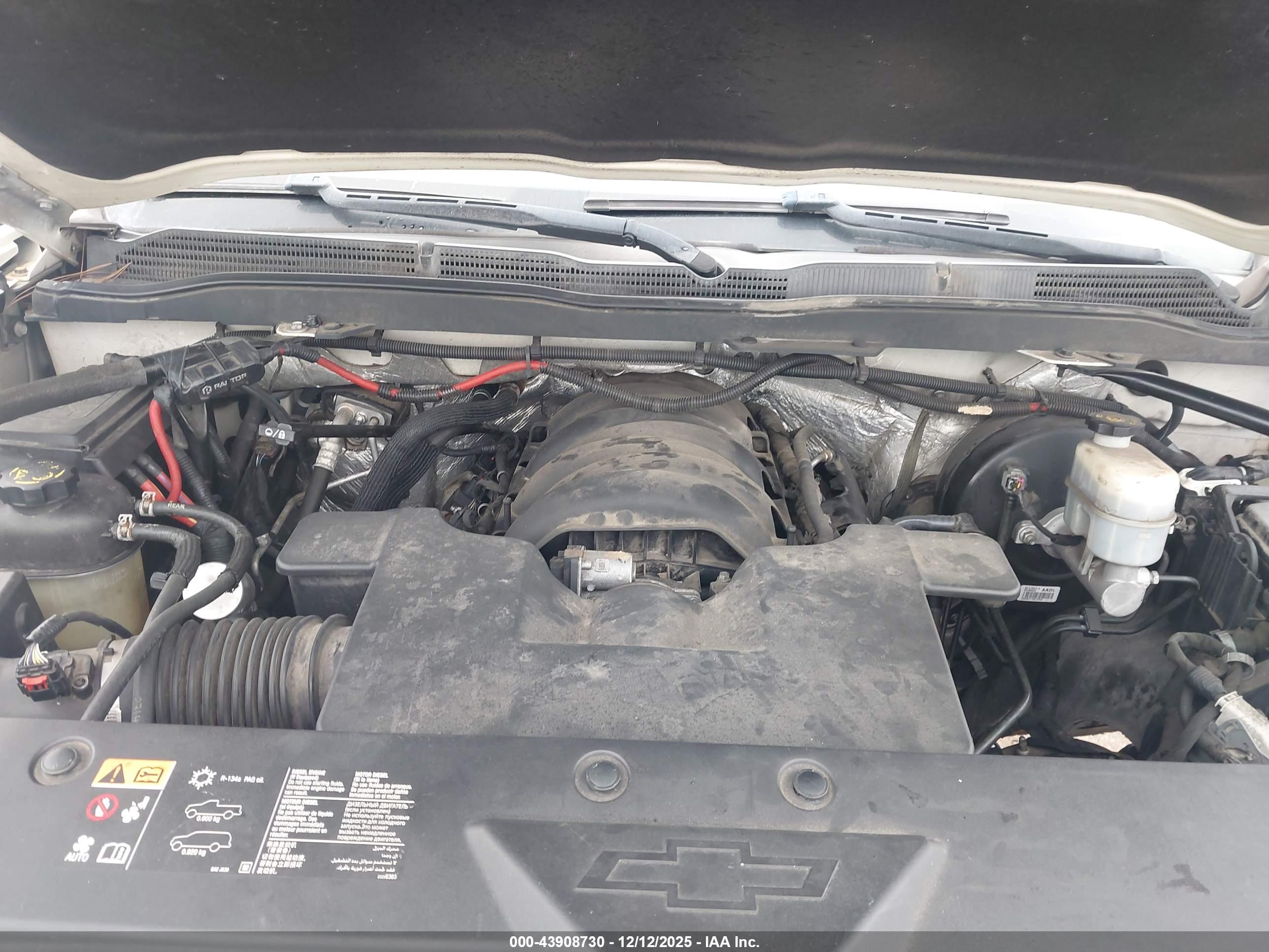 CHEVROLET SILVERADO image 10
