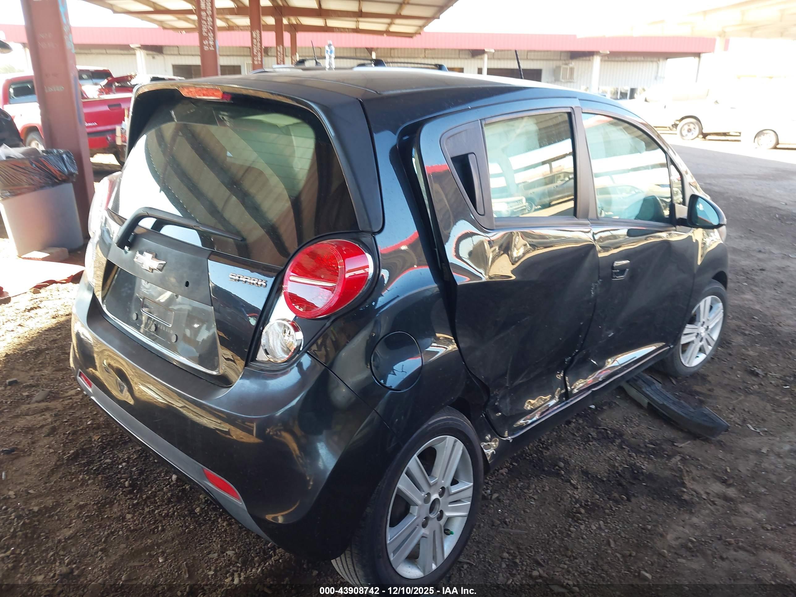 CHEVROLET SPARK image 4