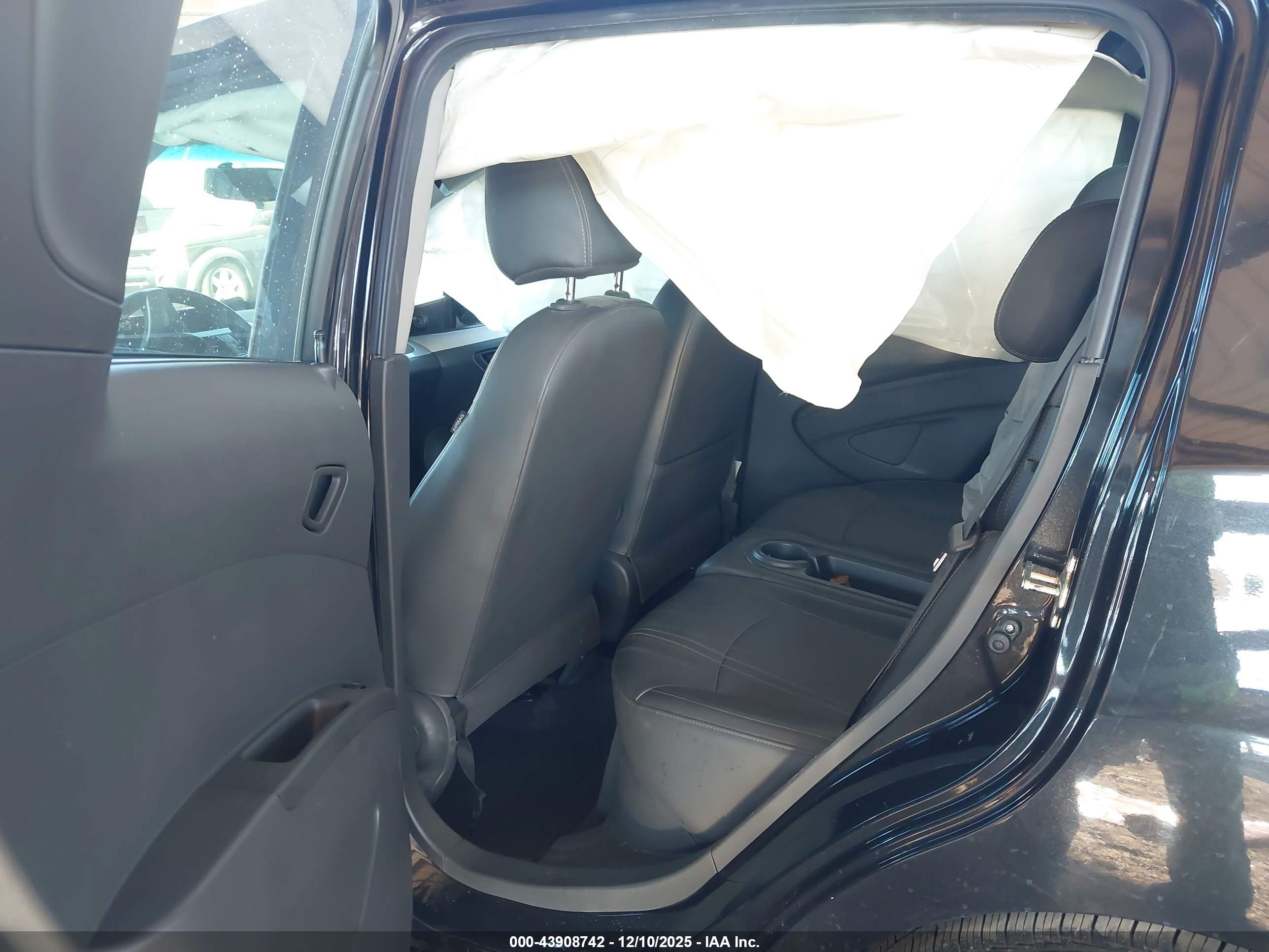 CHEVROLET SPARK image 8
