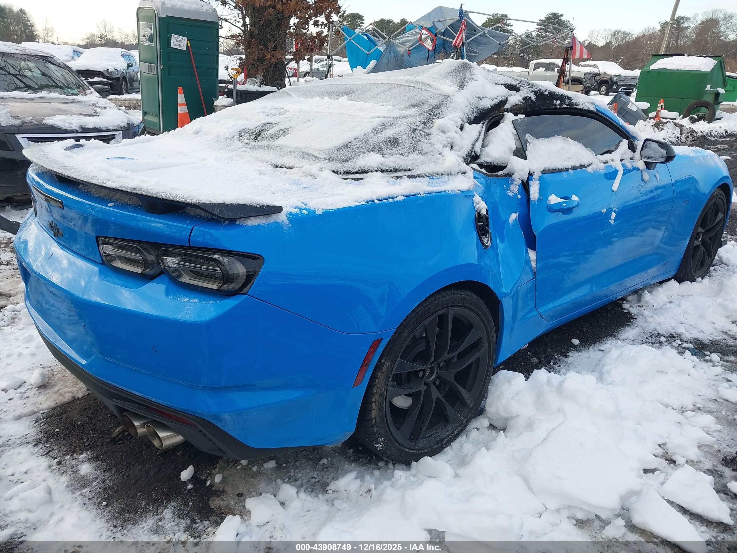 CHEVROLET CAMARO image 6