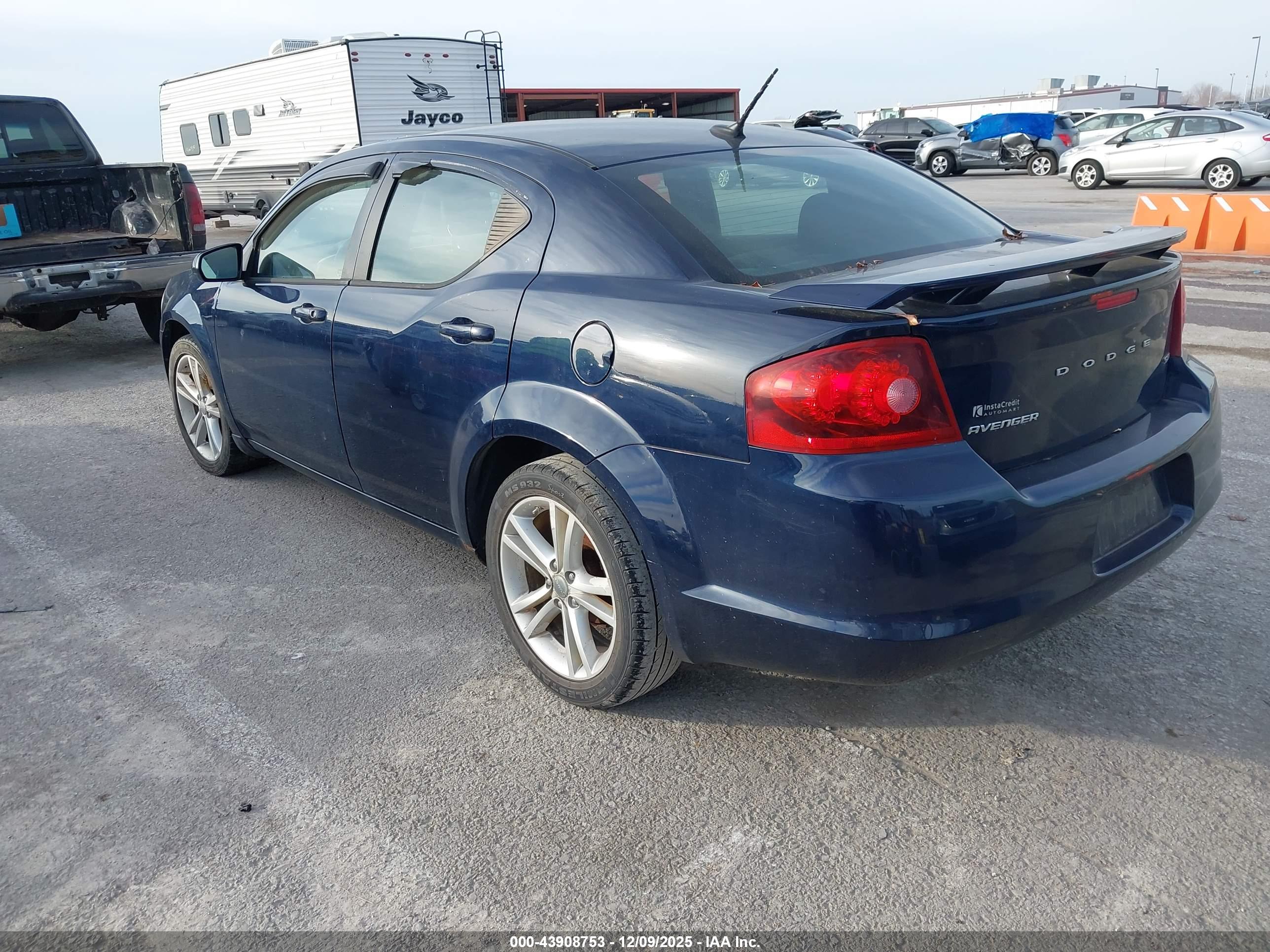 DODGE AVENGER image 3