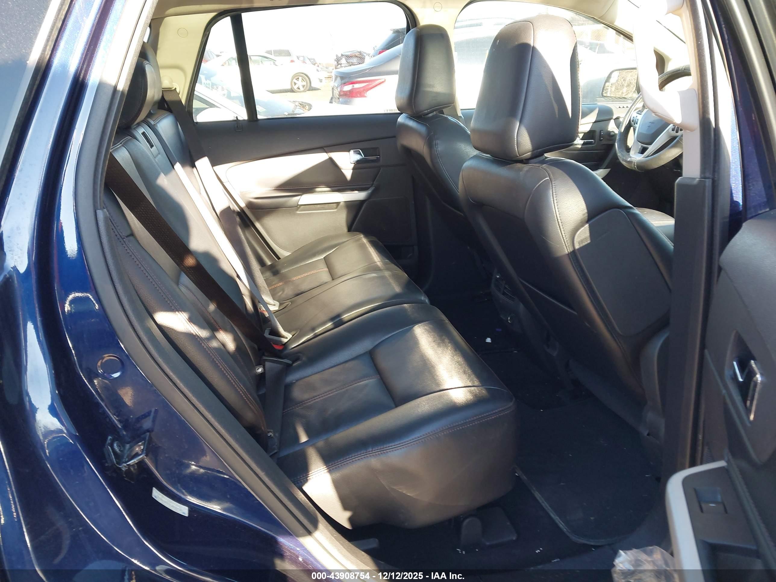 FORD EDGE image 8