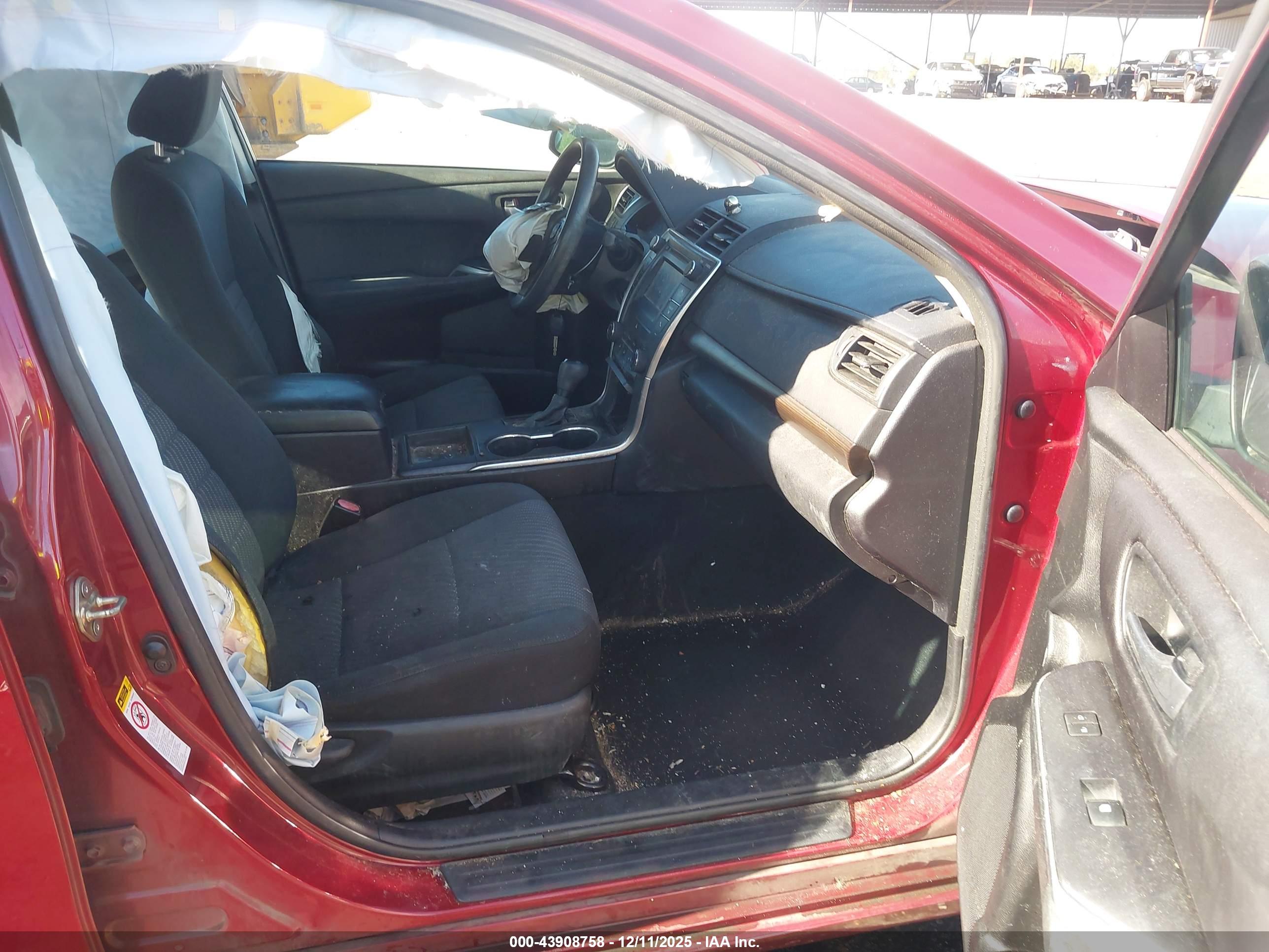 TOYOTA CAMRY image 5
