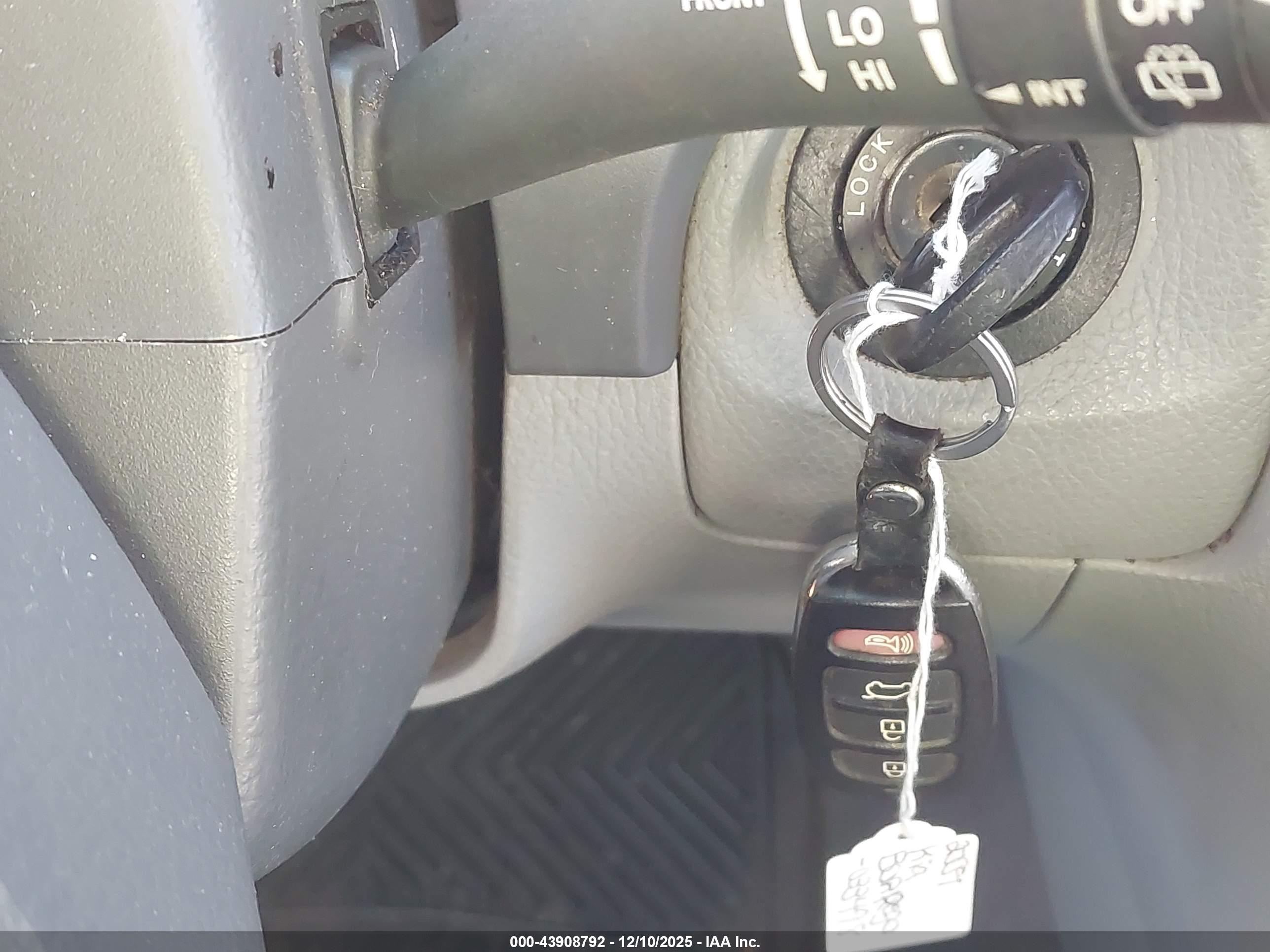 KIA BORREGO image 11
