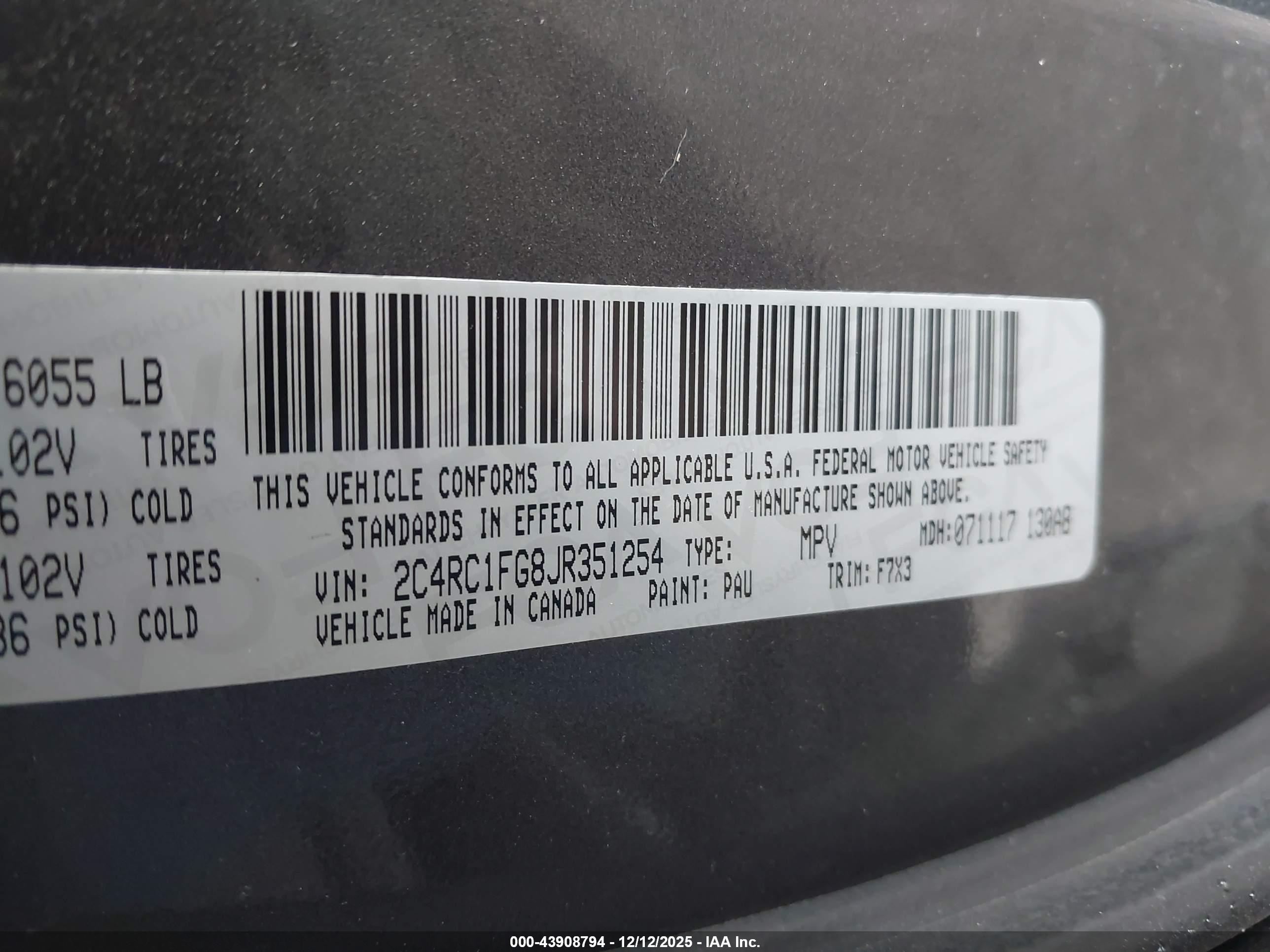 CHRYSLER PACIFICA image 9