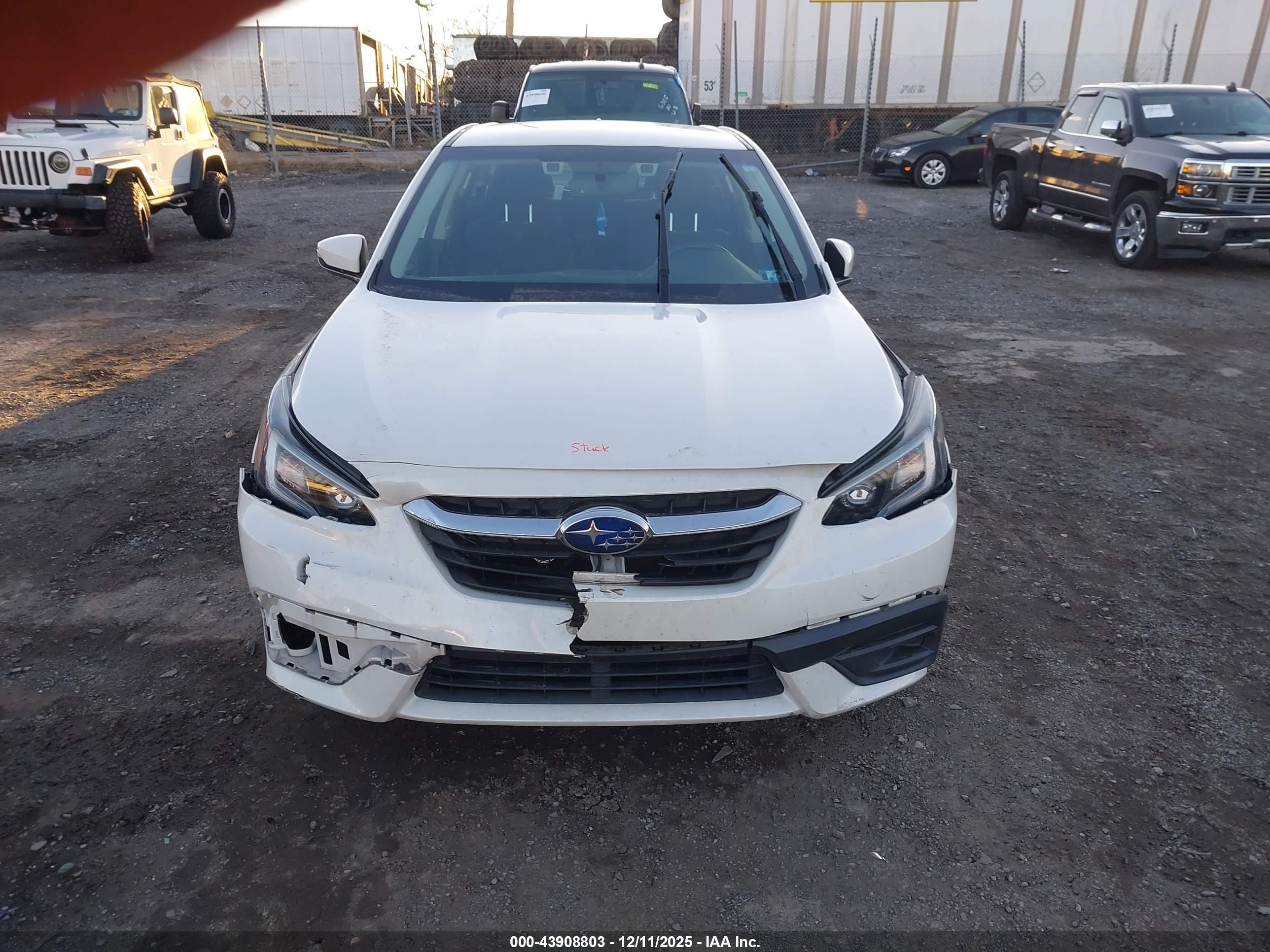 SUBARU LEGACY image 6