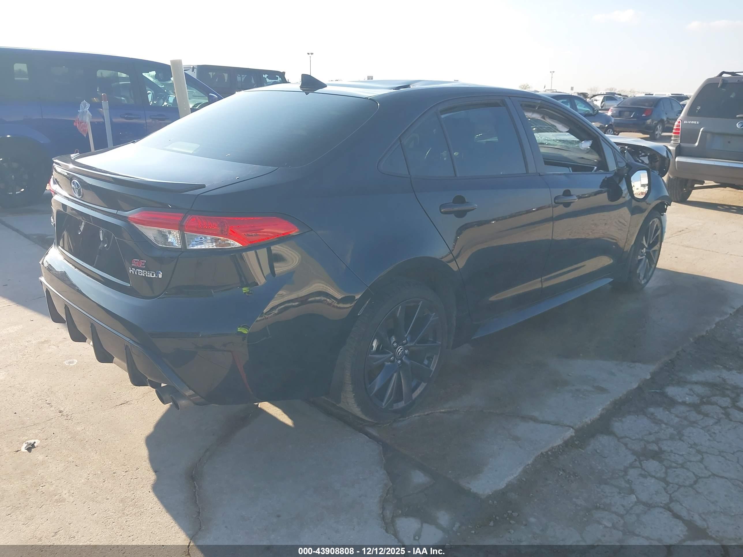 TOYOTA COROLLA image 4