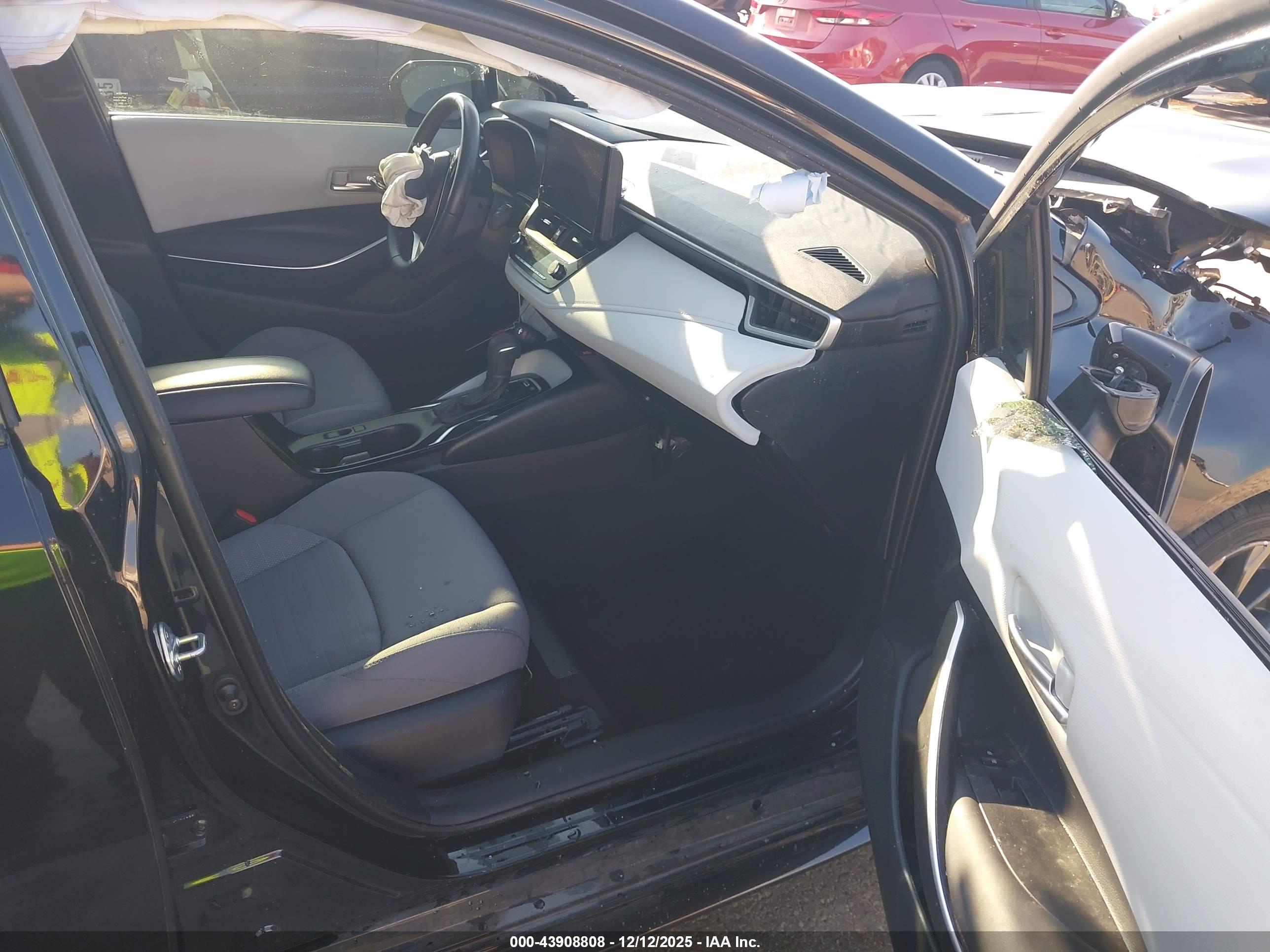 TOYOTA COROLLA image 5