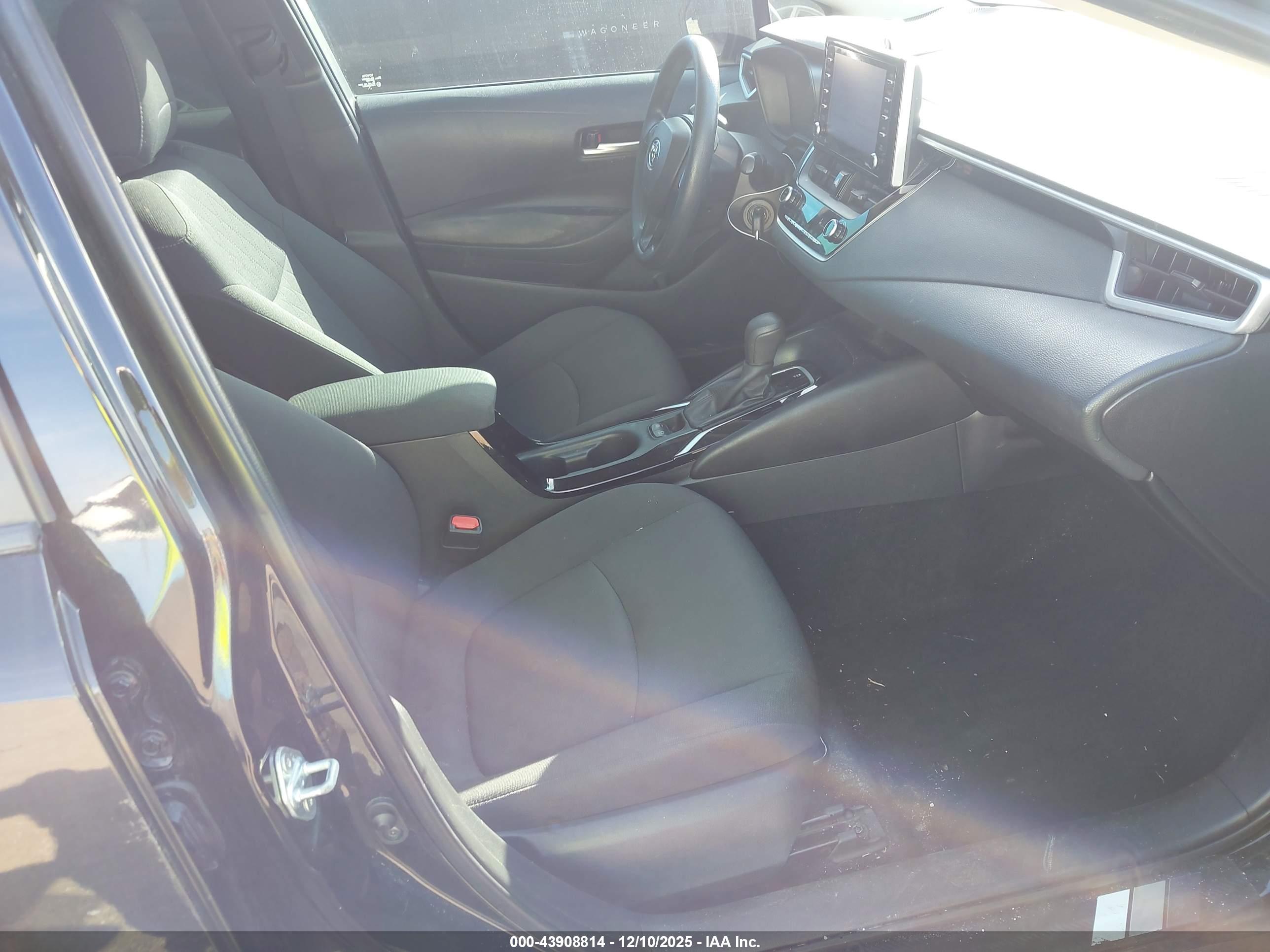TOYOTA COROLLA image 5