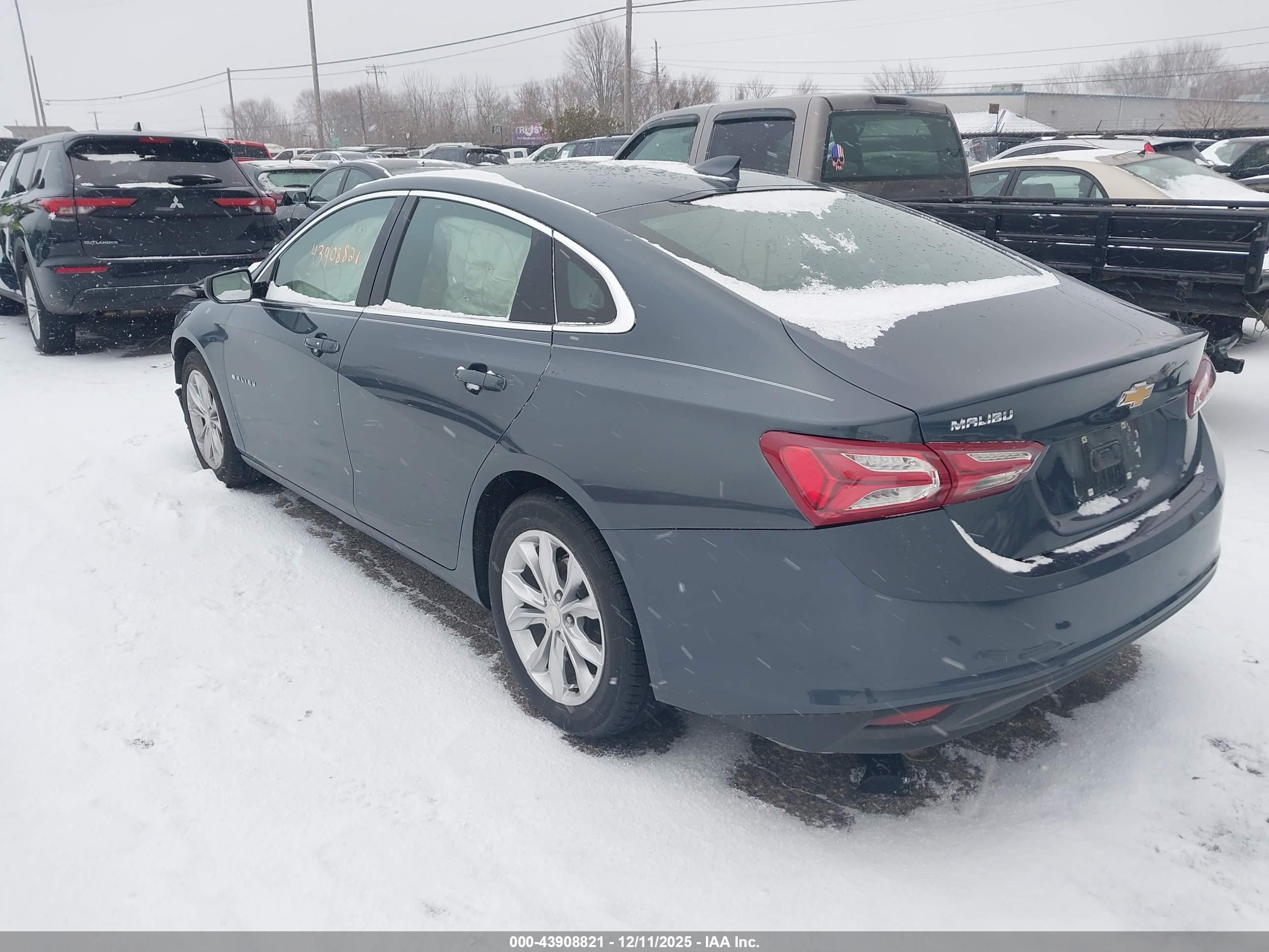 CHEVROLET MALIBU image 3