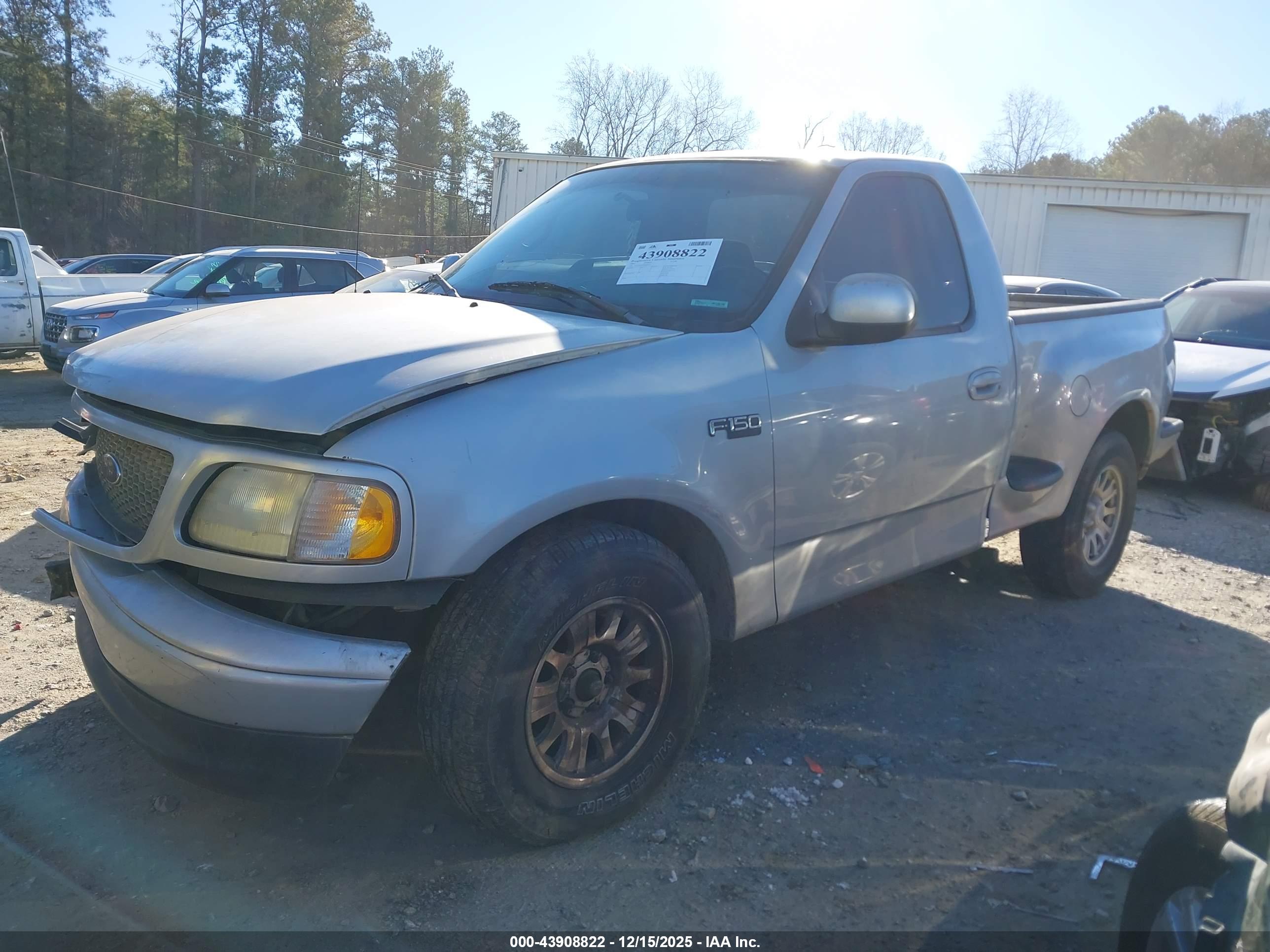 FORD F-150 image 2