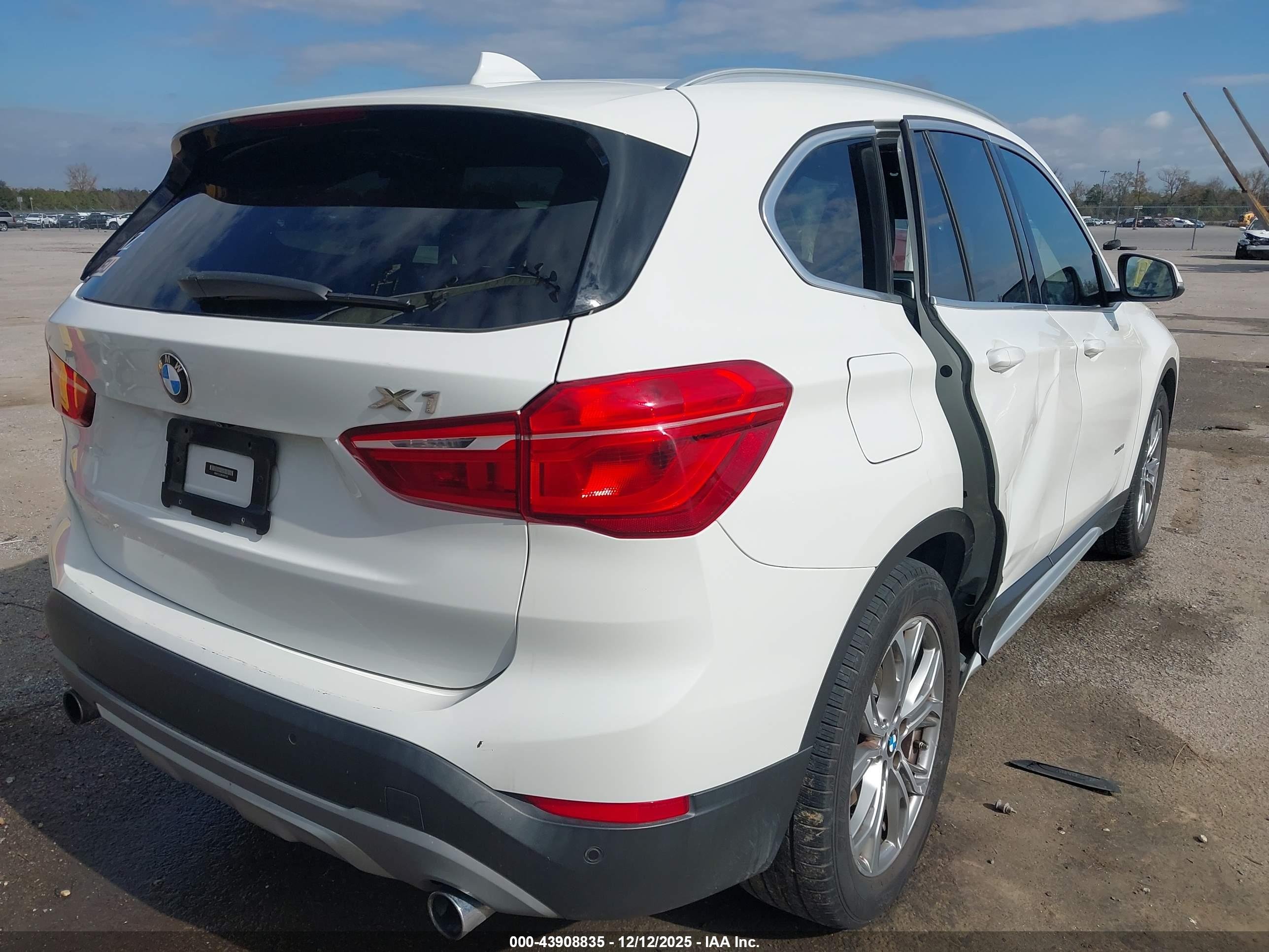 BMW X1 image 4