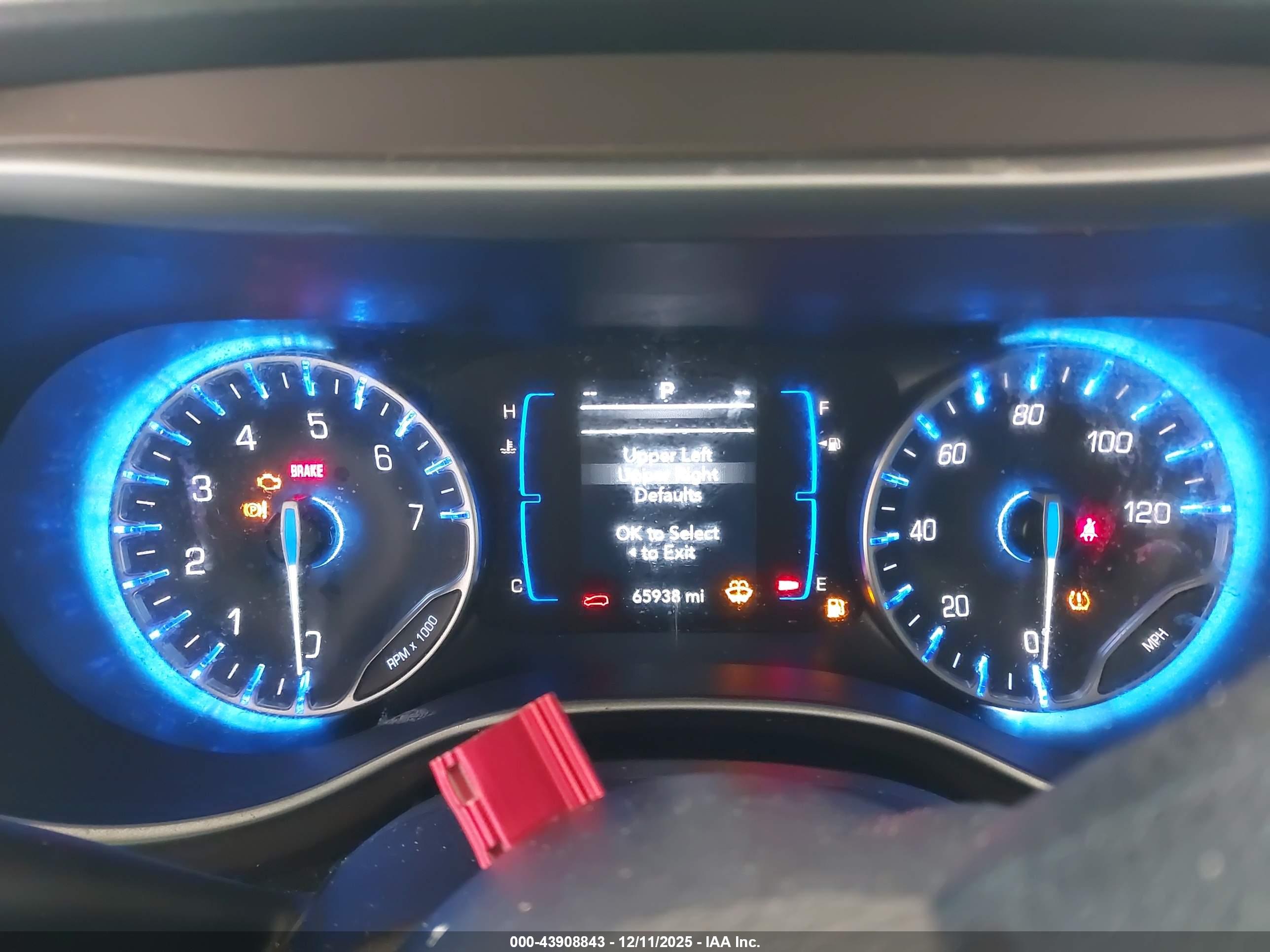 CHRYSLER VOYAGER image 7