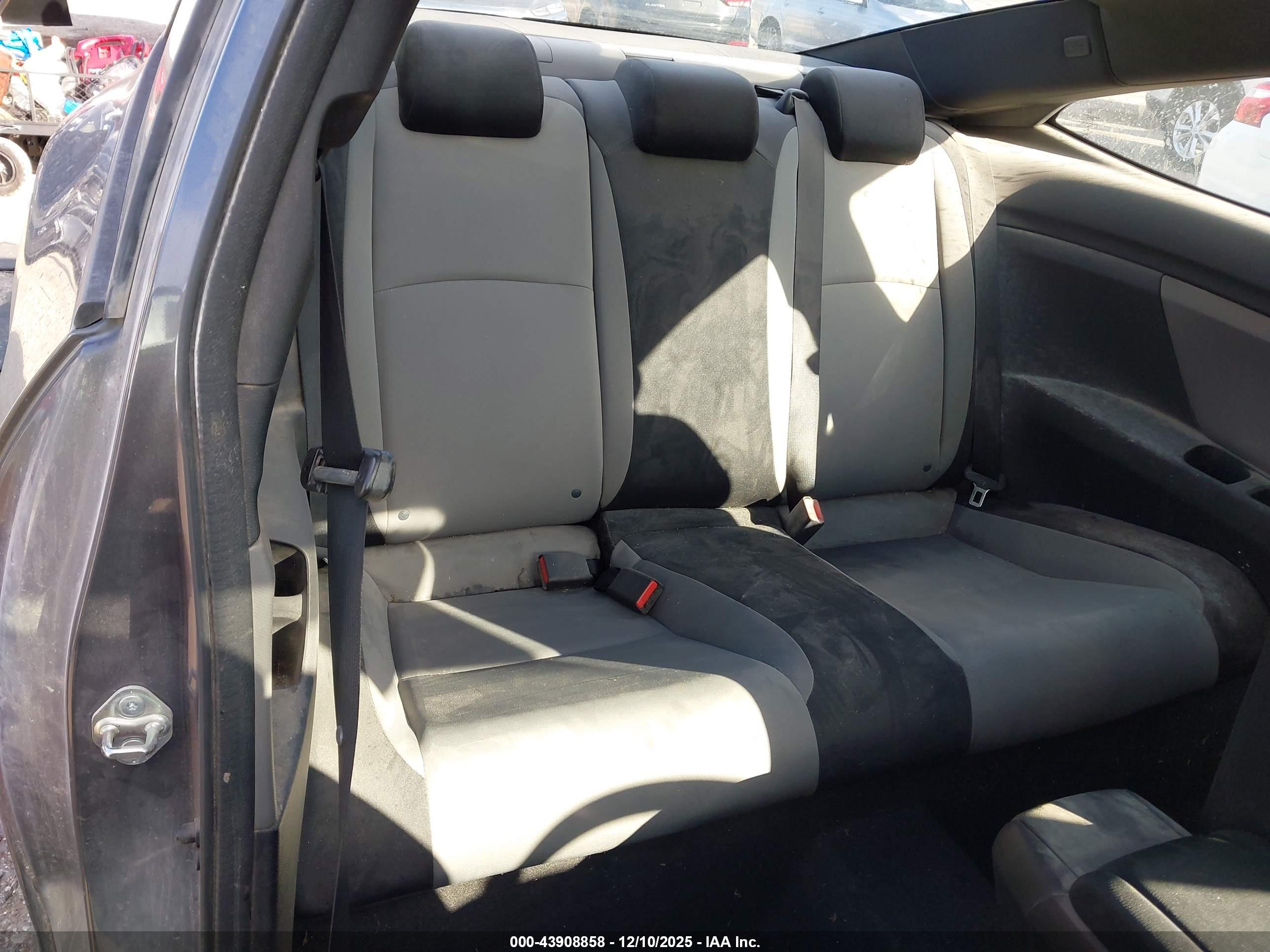 HONDA CIVIC image 8
