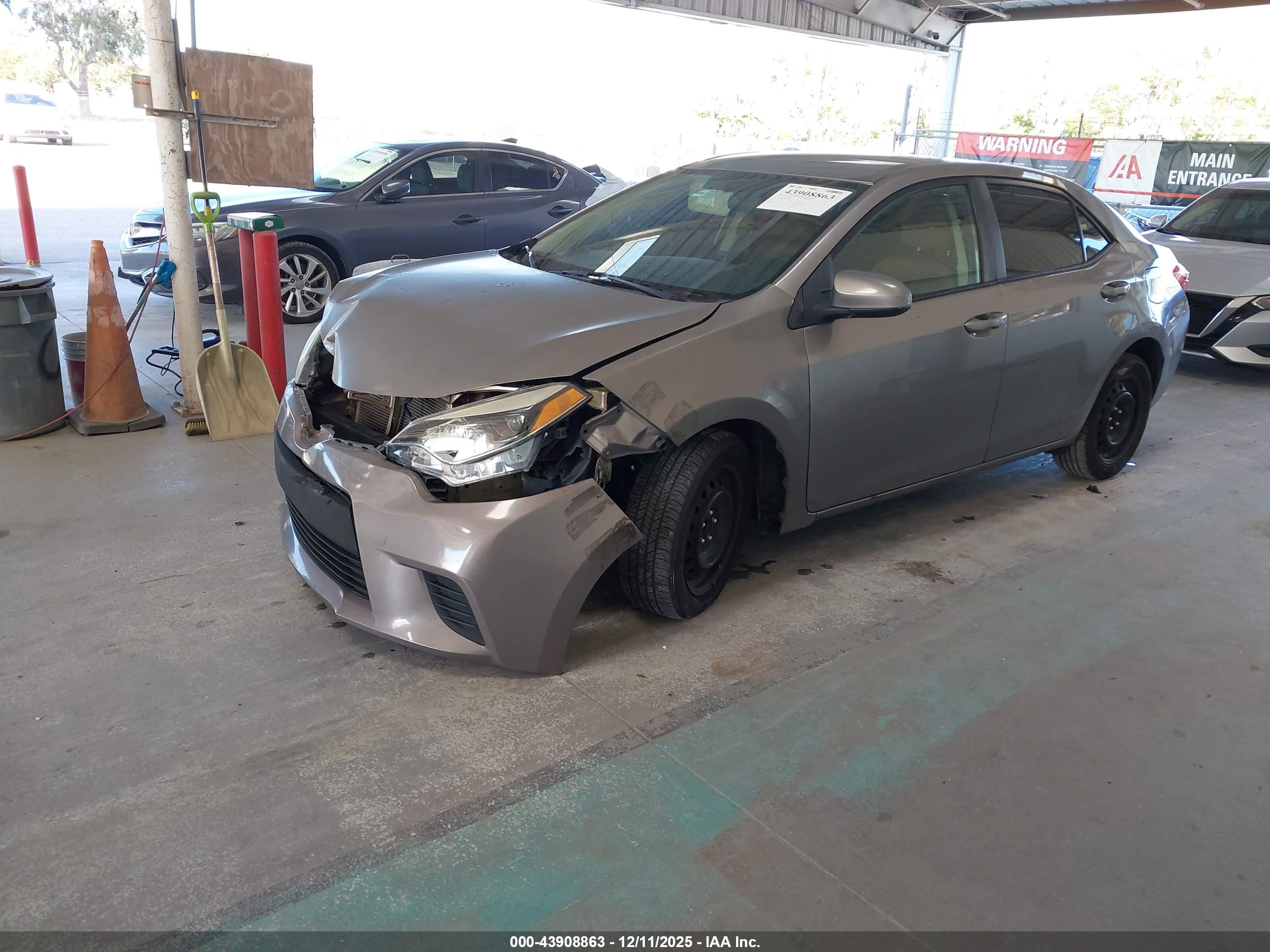 TOYOTA COROLLA image 2