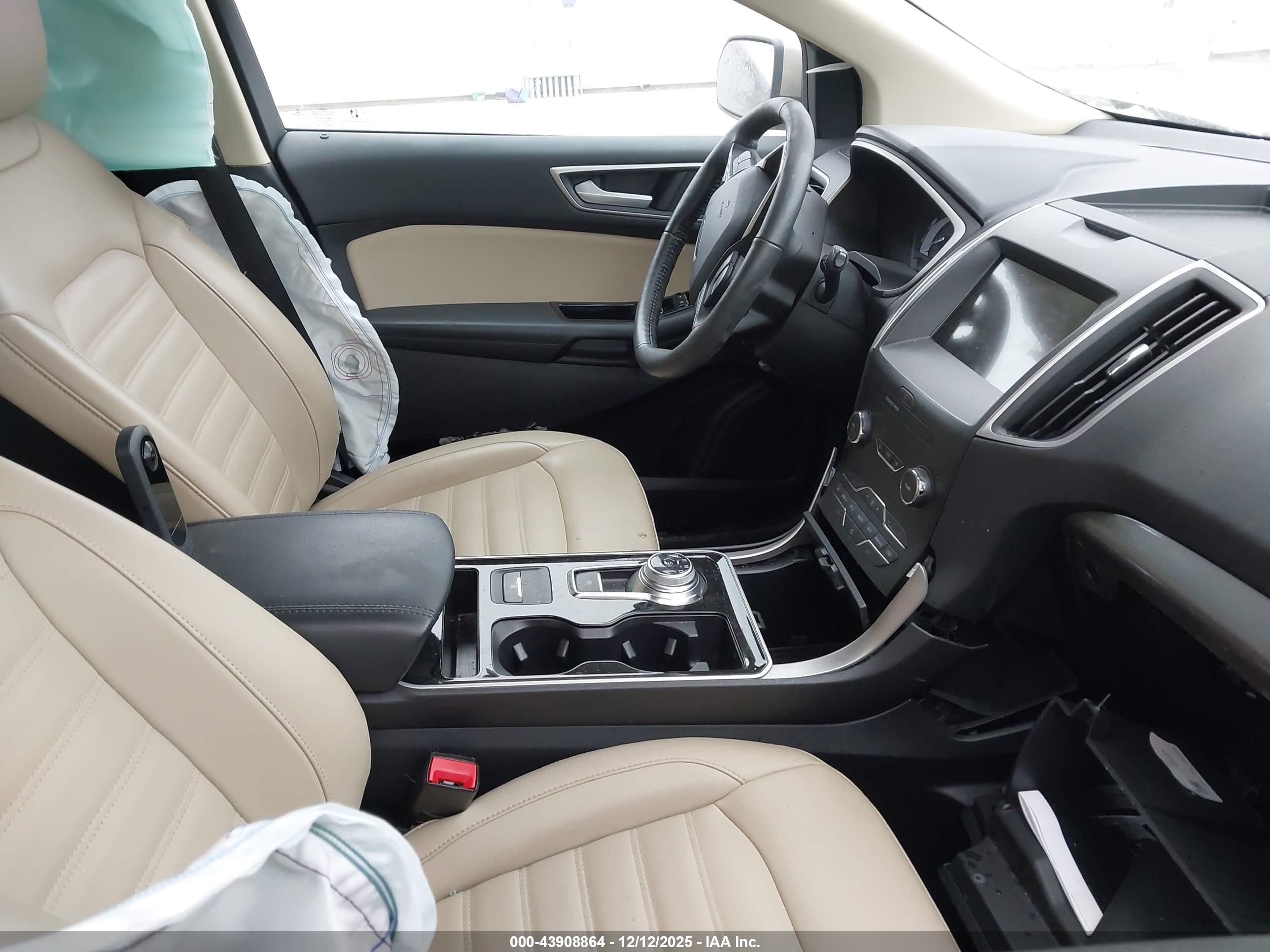 FORD EDGE image 5