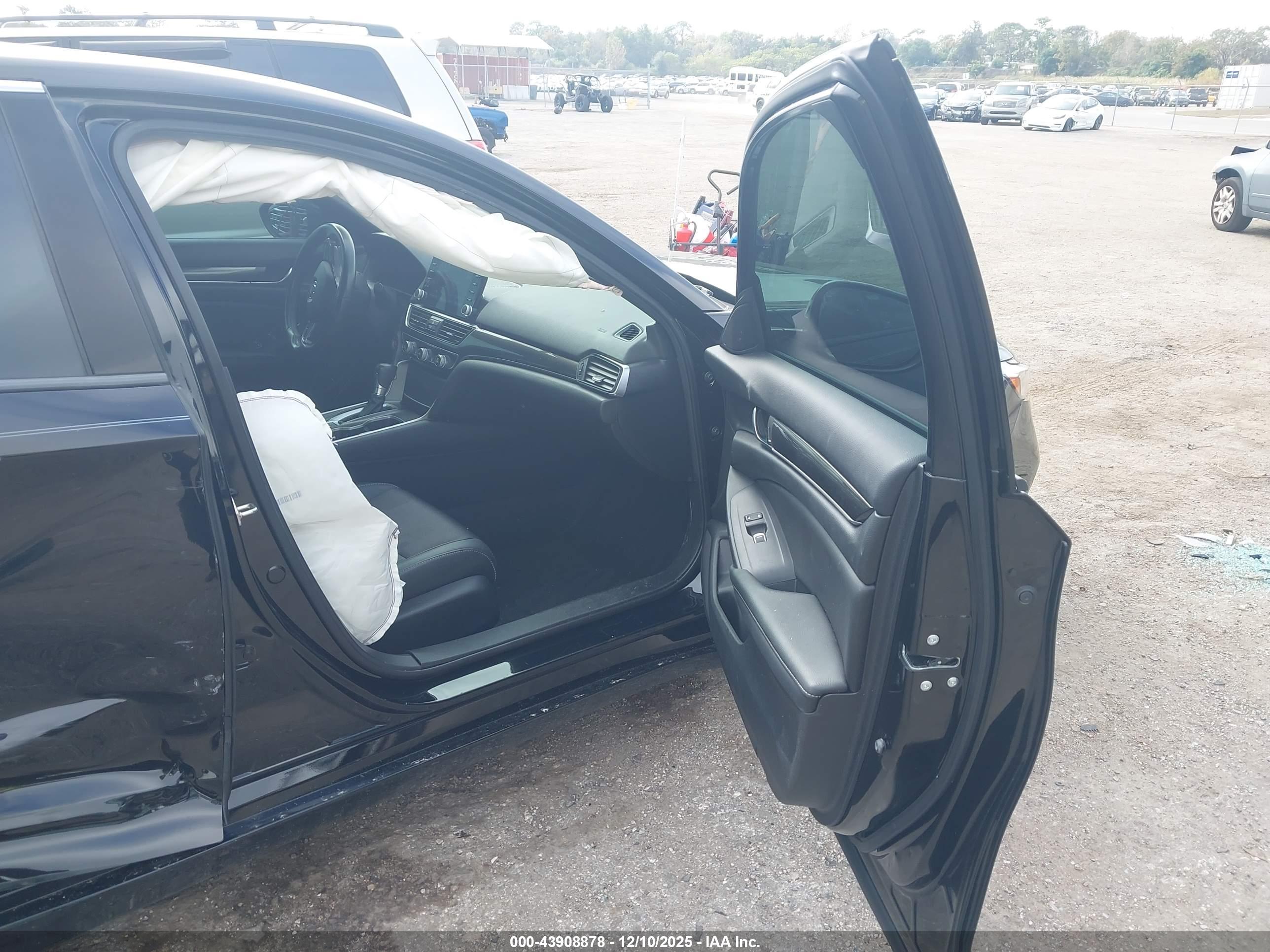 HONDA ACCORD image 5