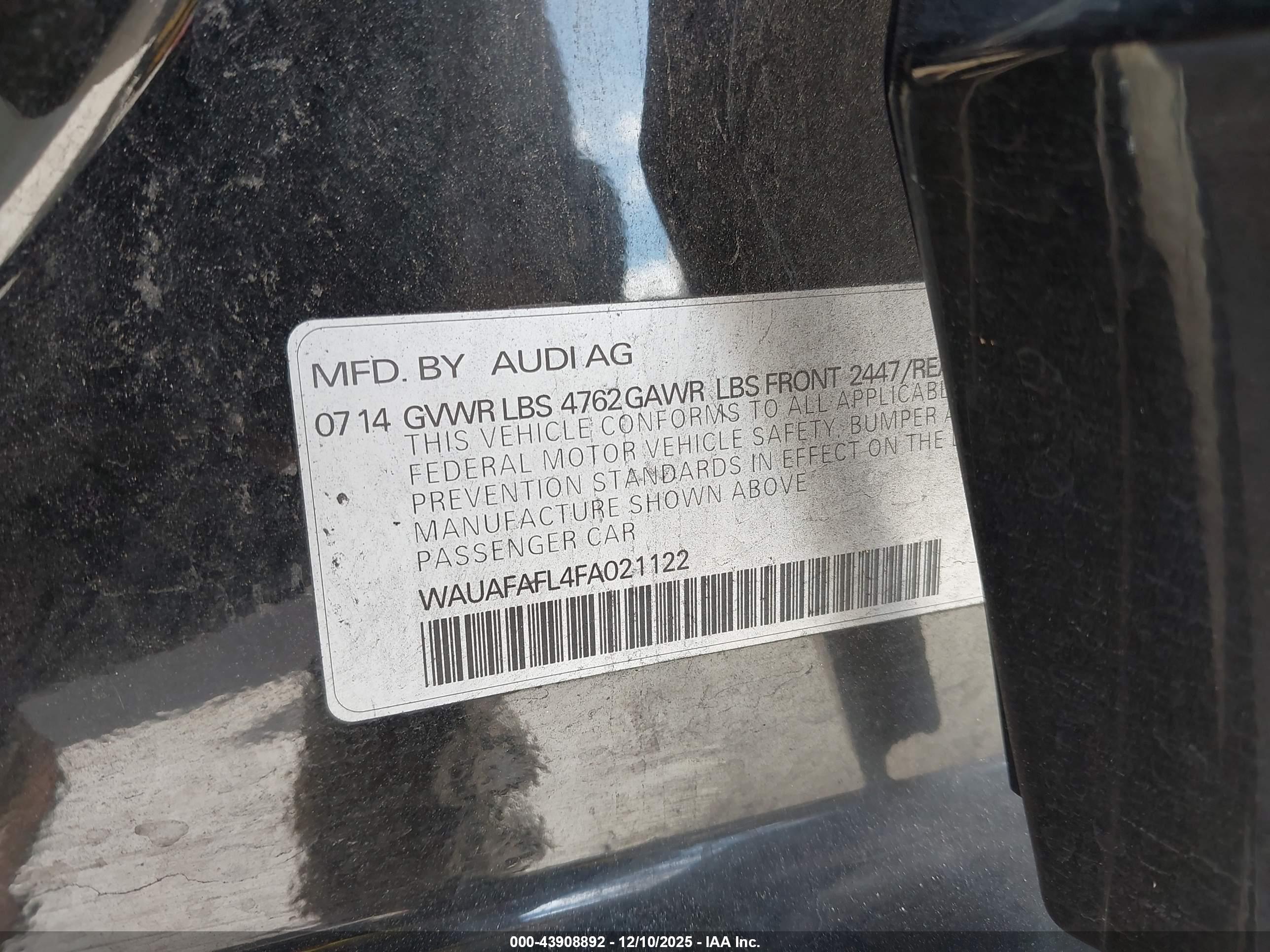 AUDI A4 image 9