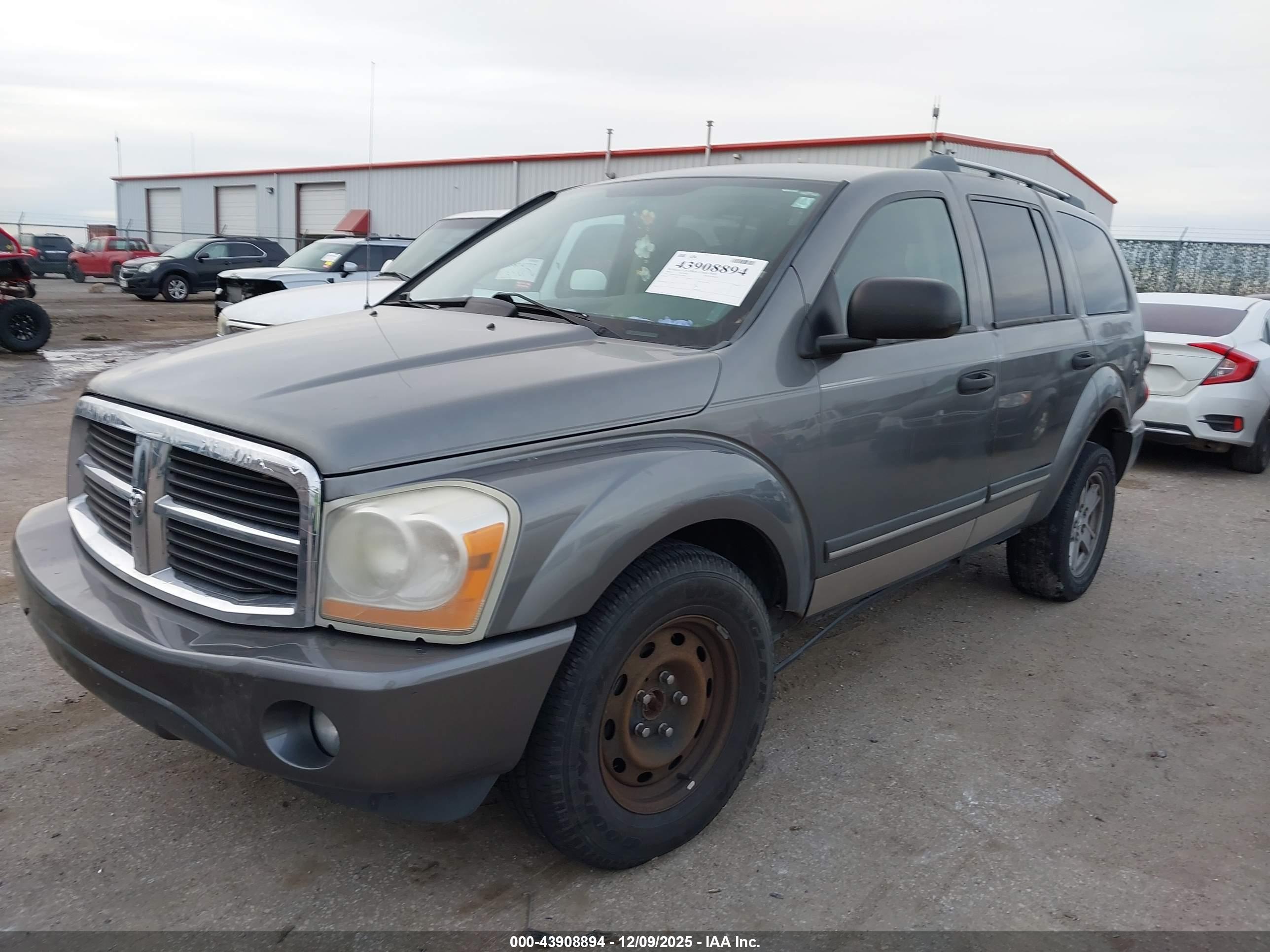 DODGE DURANGO image 2