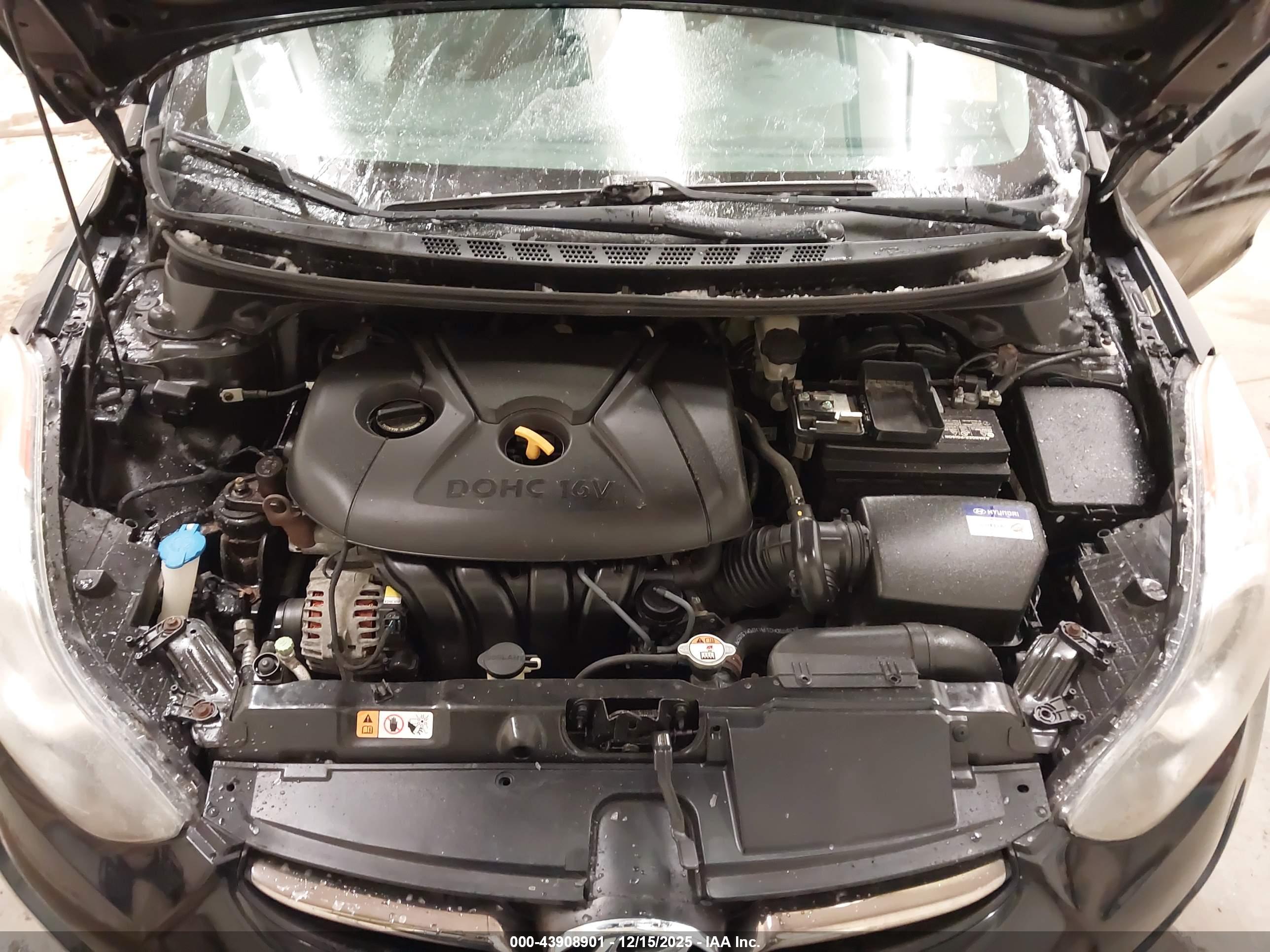 HYUNDAI ELANTRA image 10