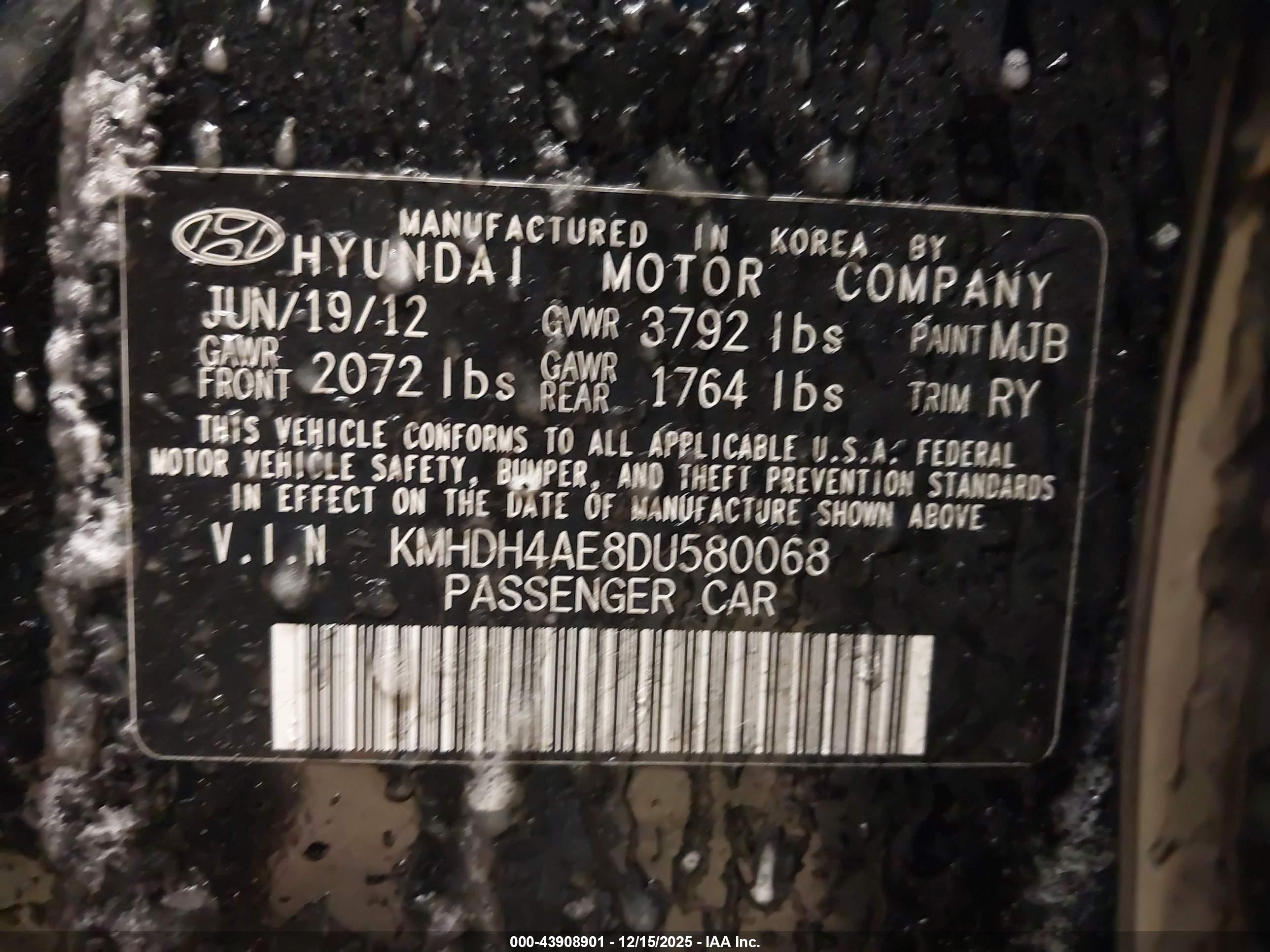 HYUNDAI ELANTRA image 9