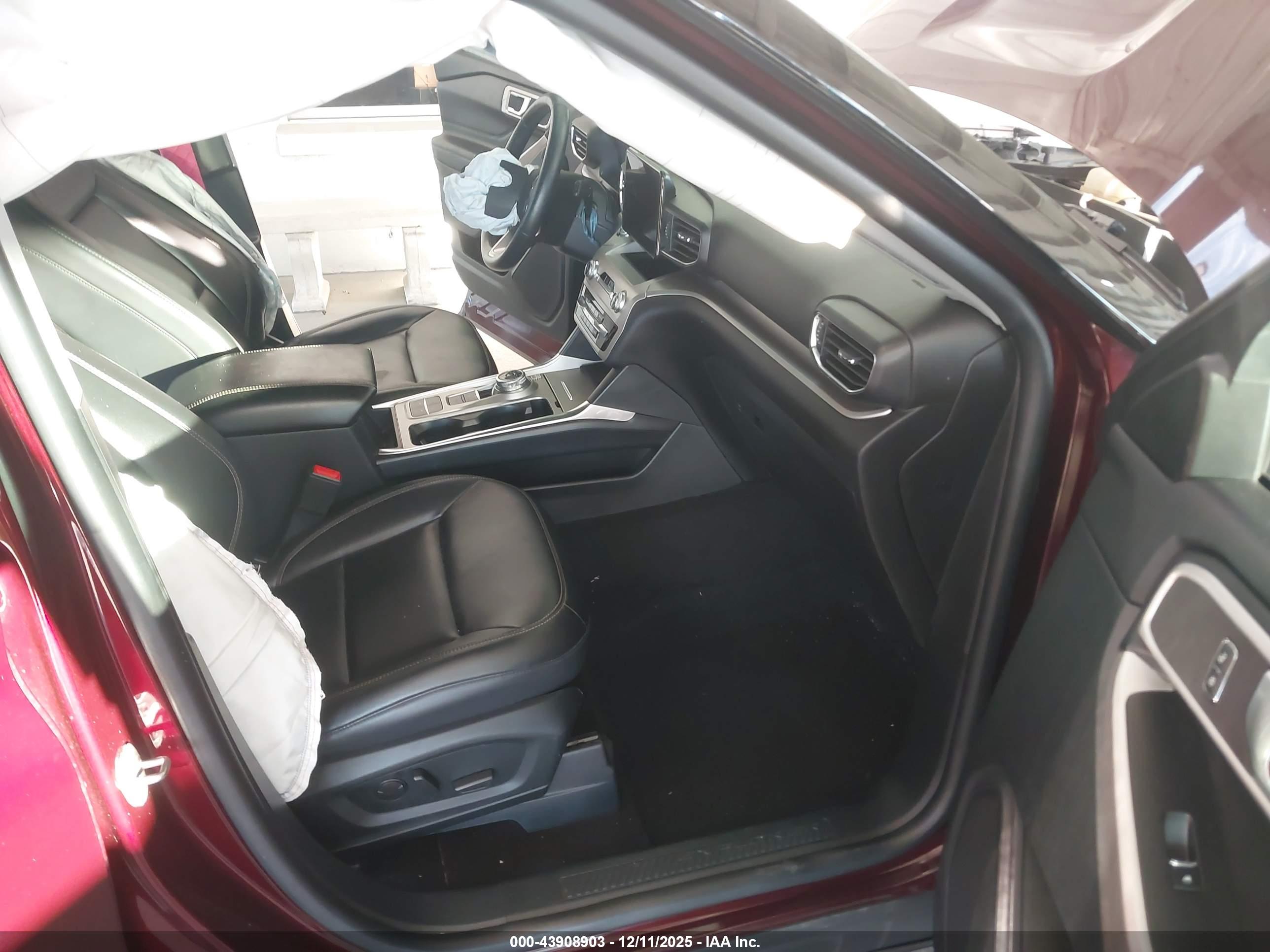 FORD EXPLORER image 5