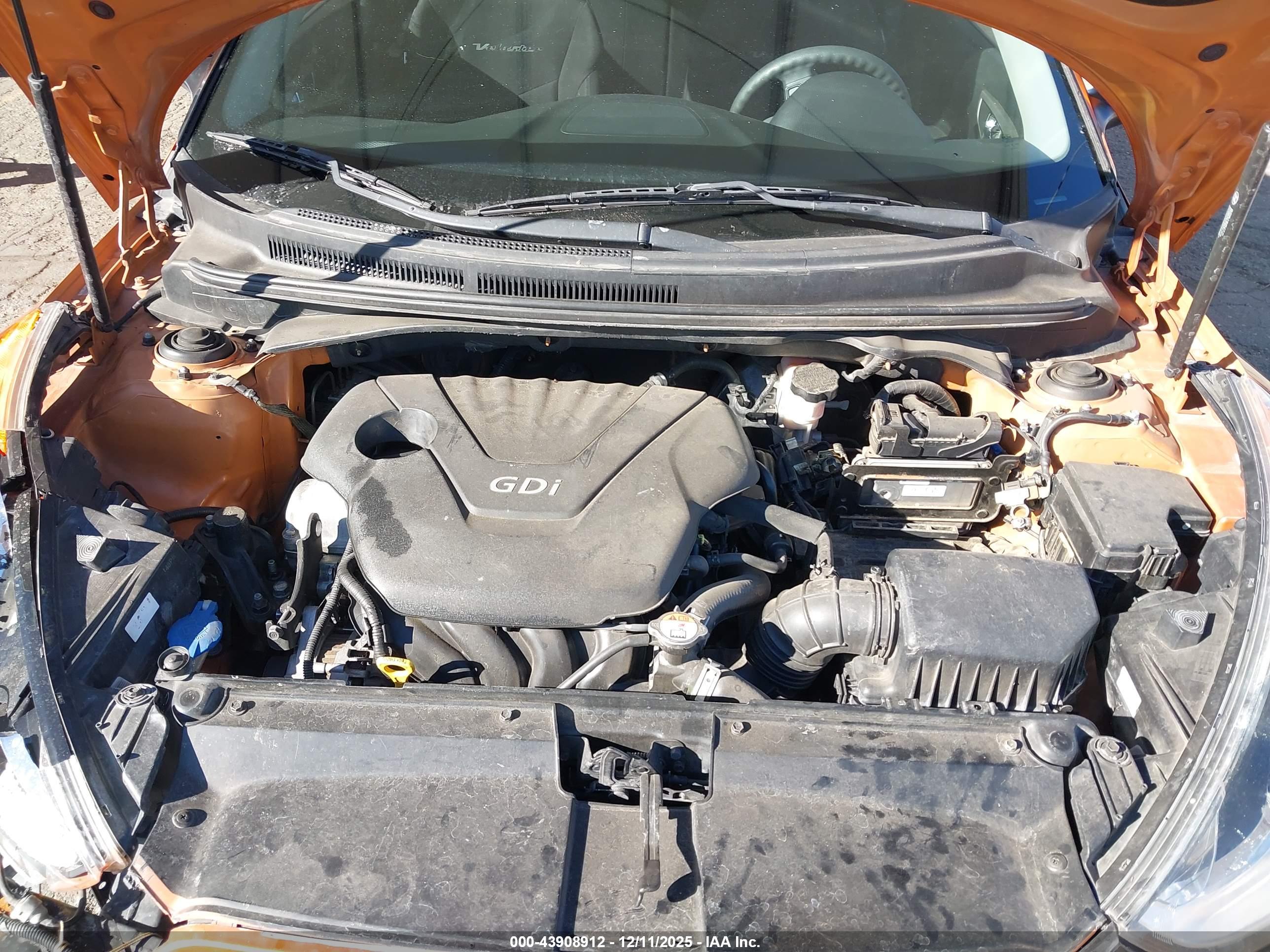 HYUNDAI VELOSTER image 10