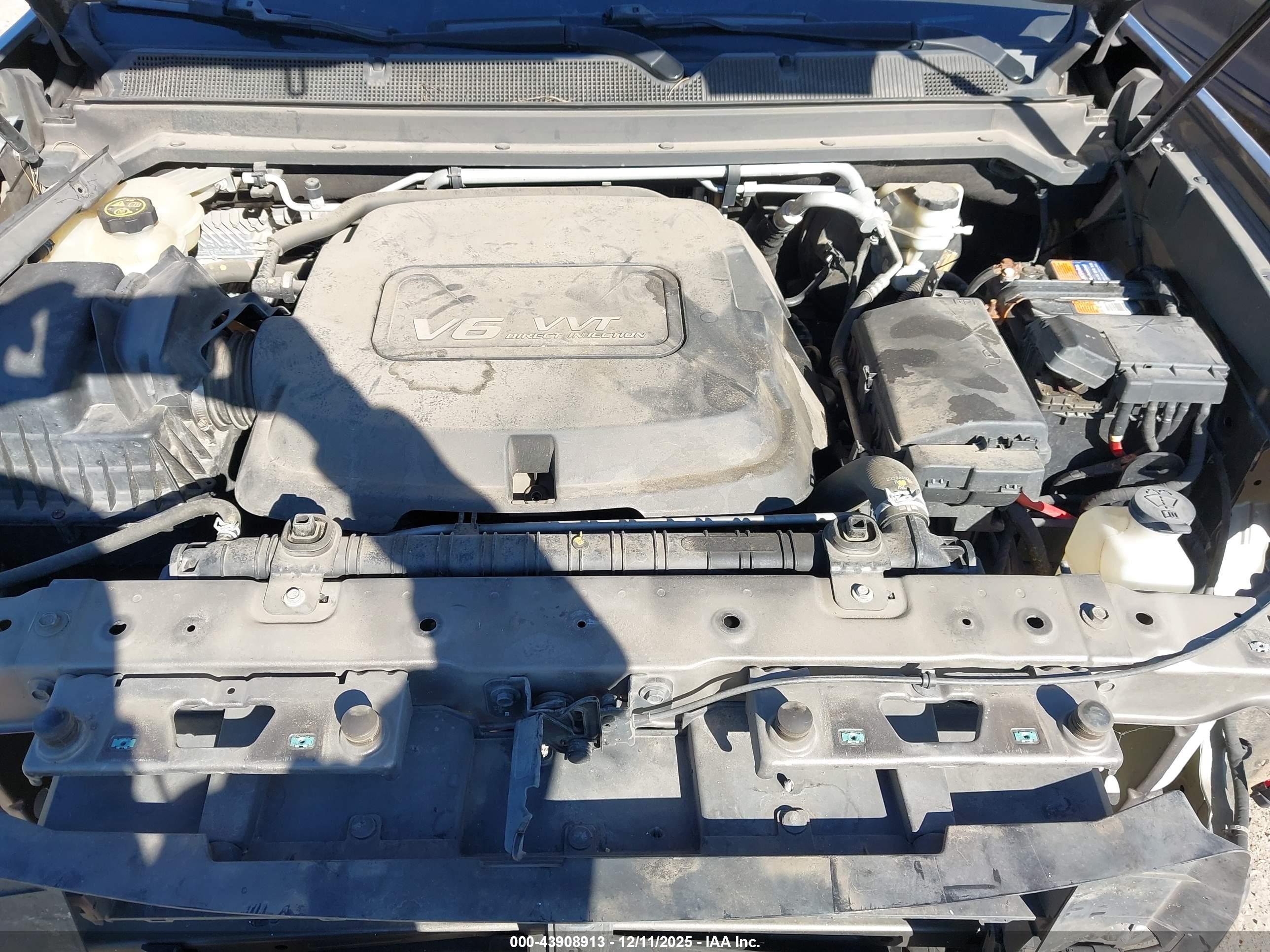 GMC CANYON image 10