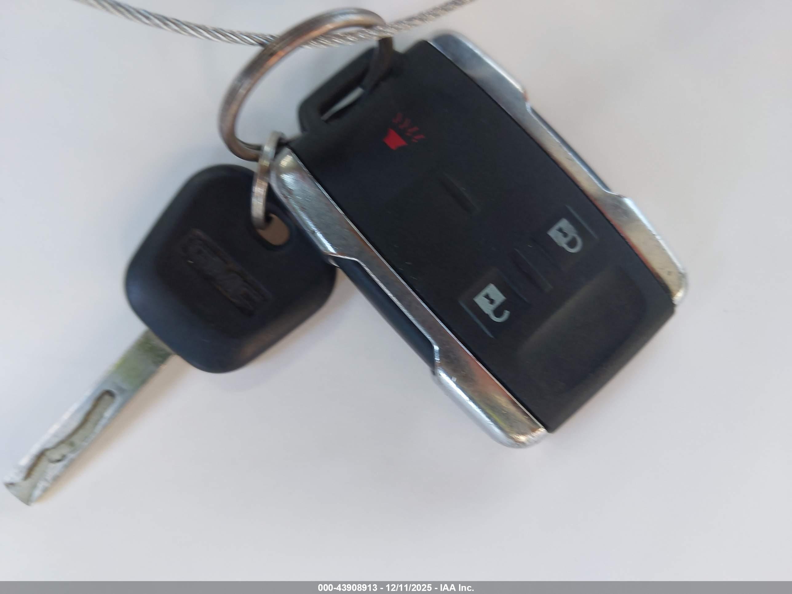 GMC CANYON image 11