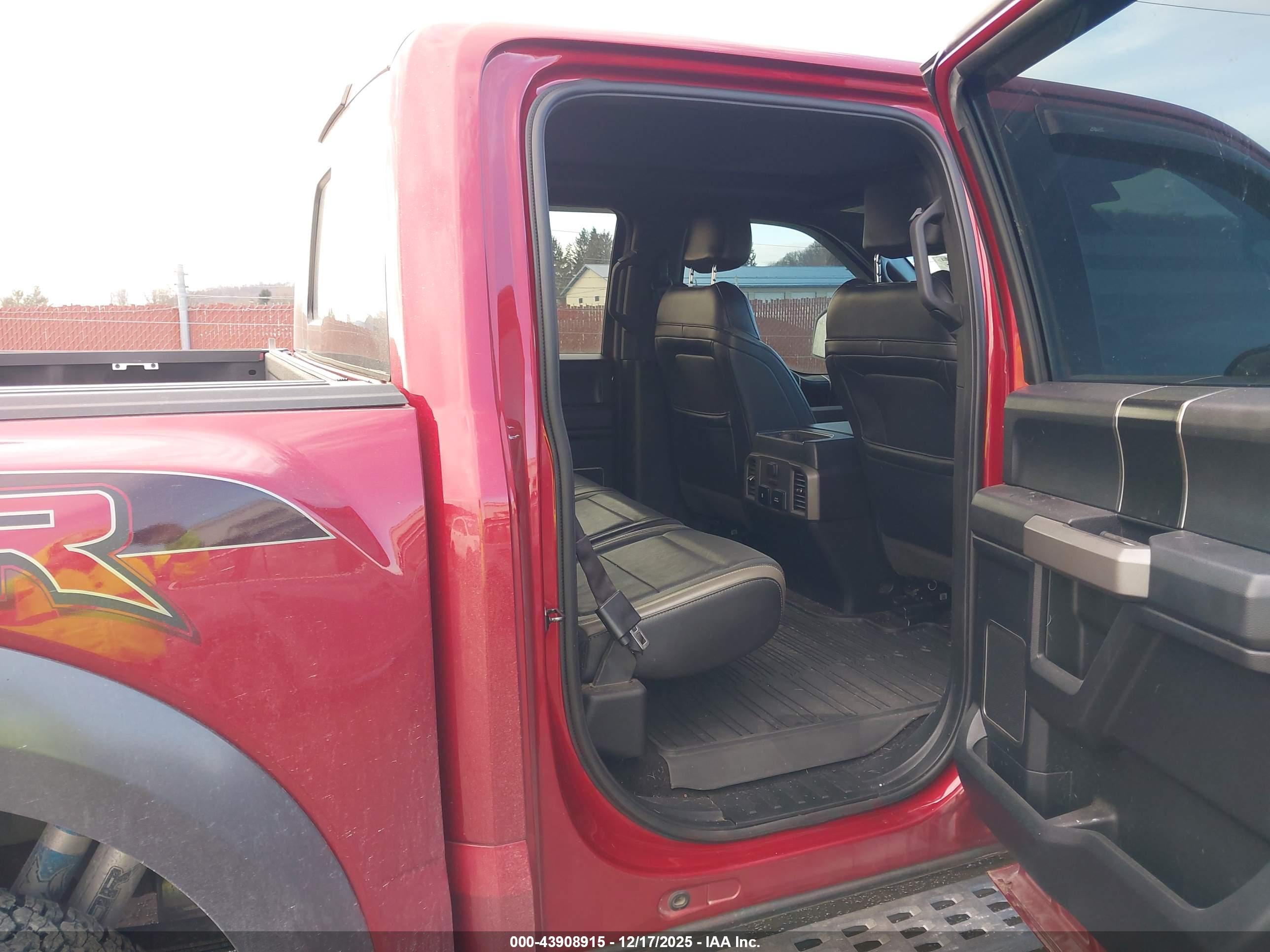 FORD F-150 image 8