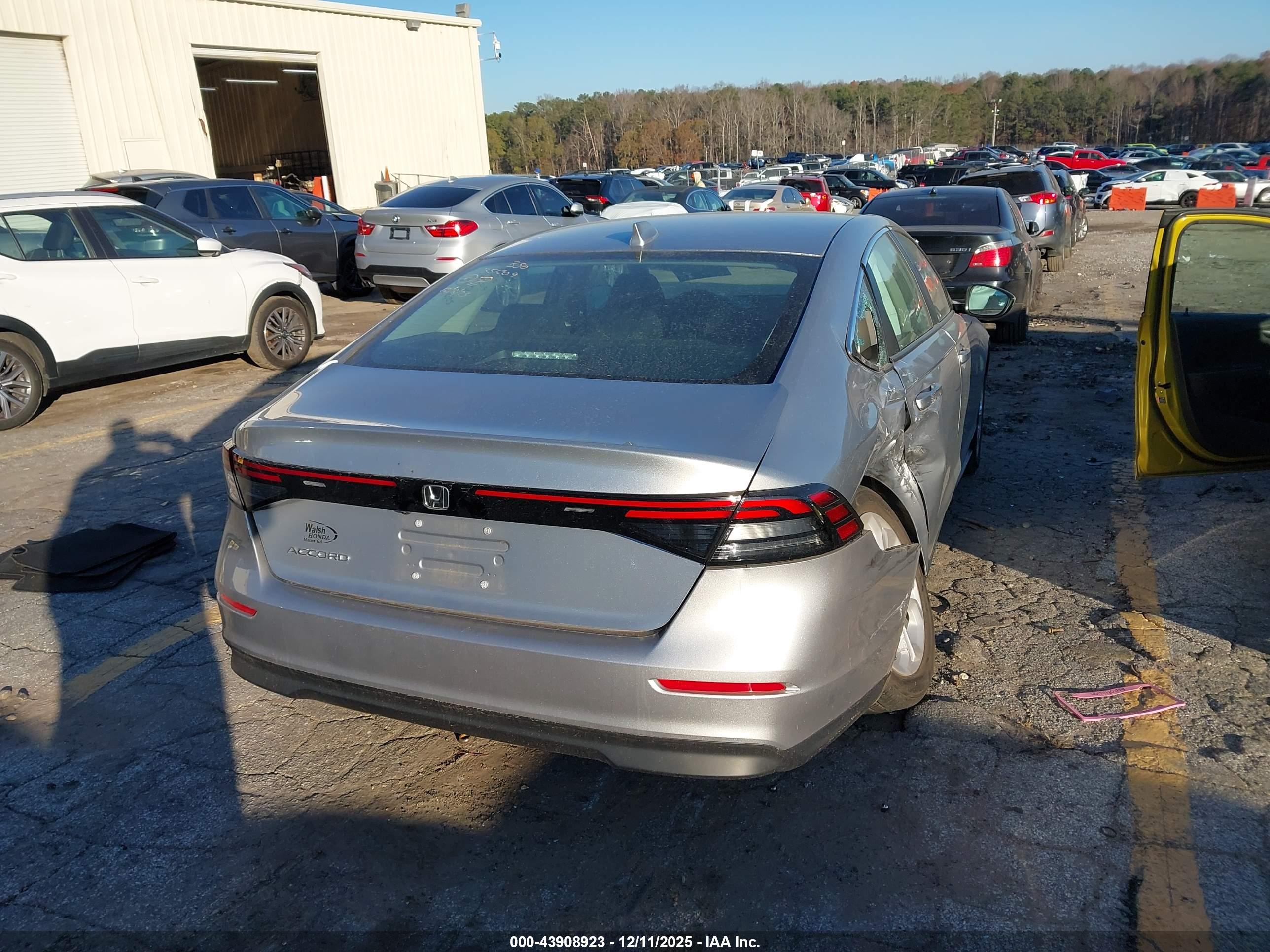 HONDA ACCORD image 4