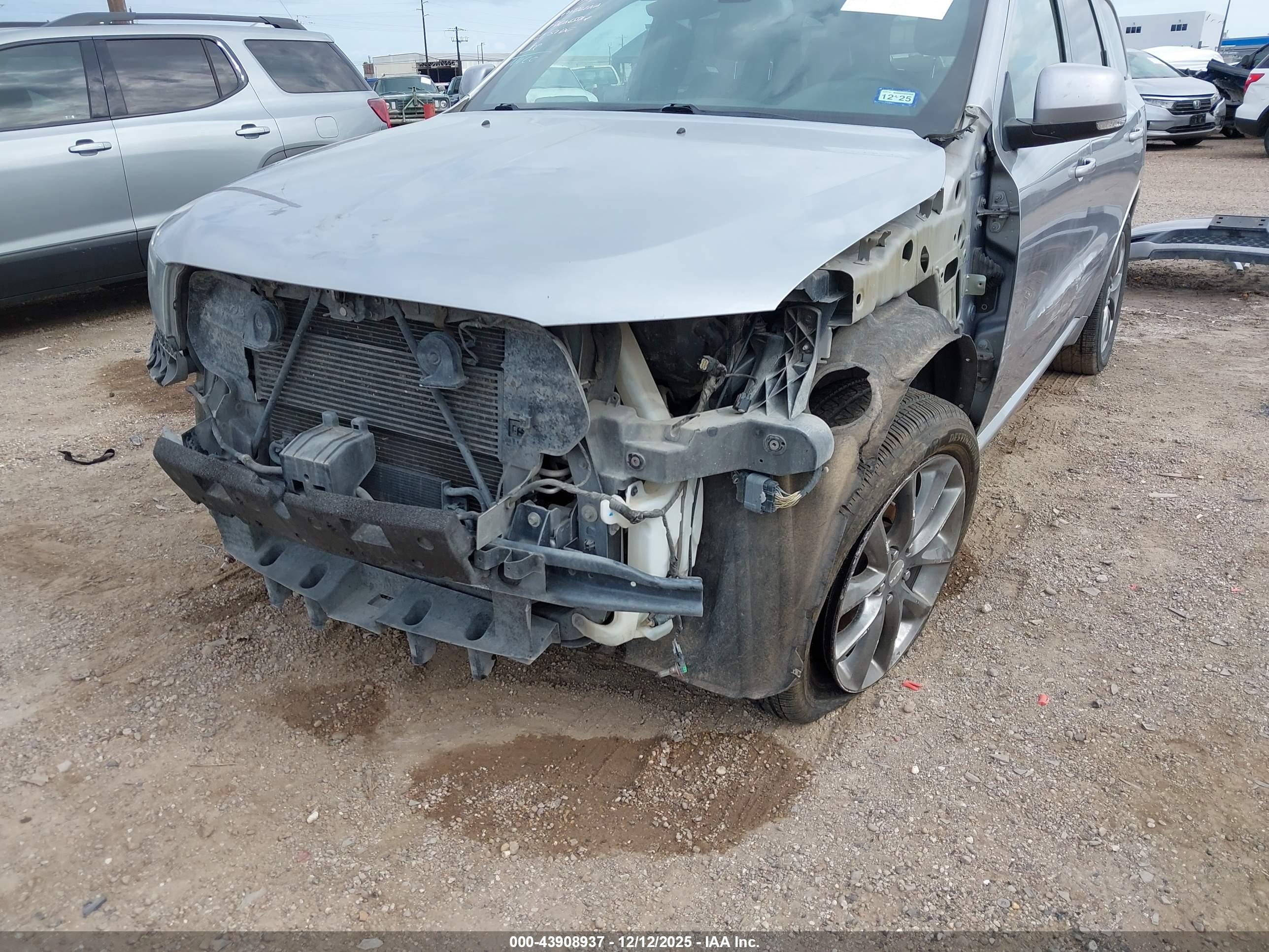 DODGE DURANGO image 6