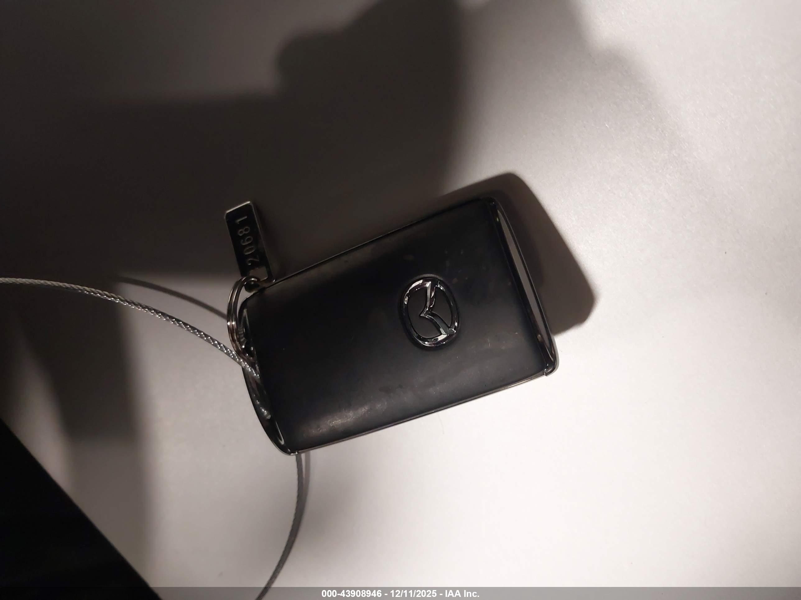 MAZDA CX-90 image 11