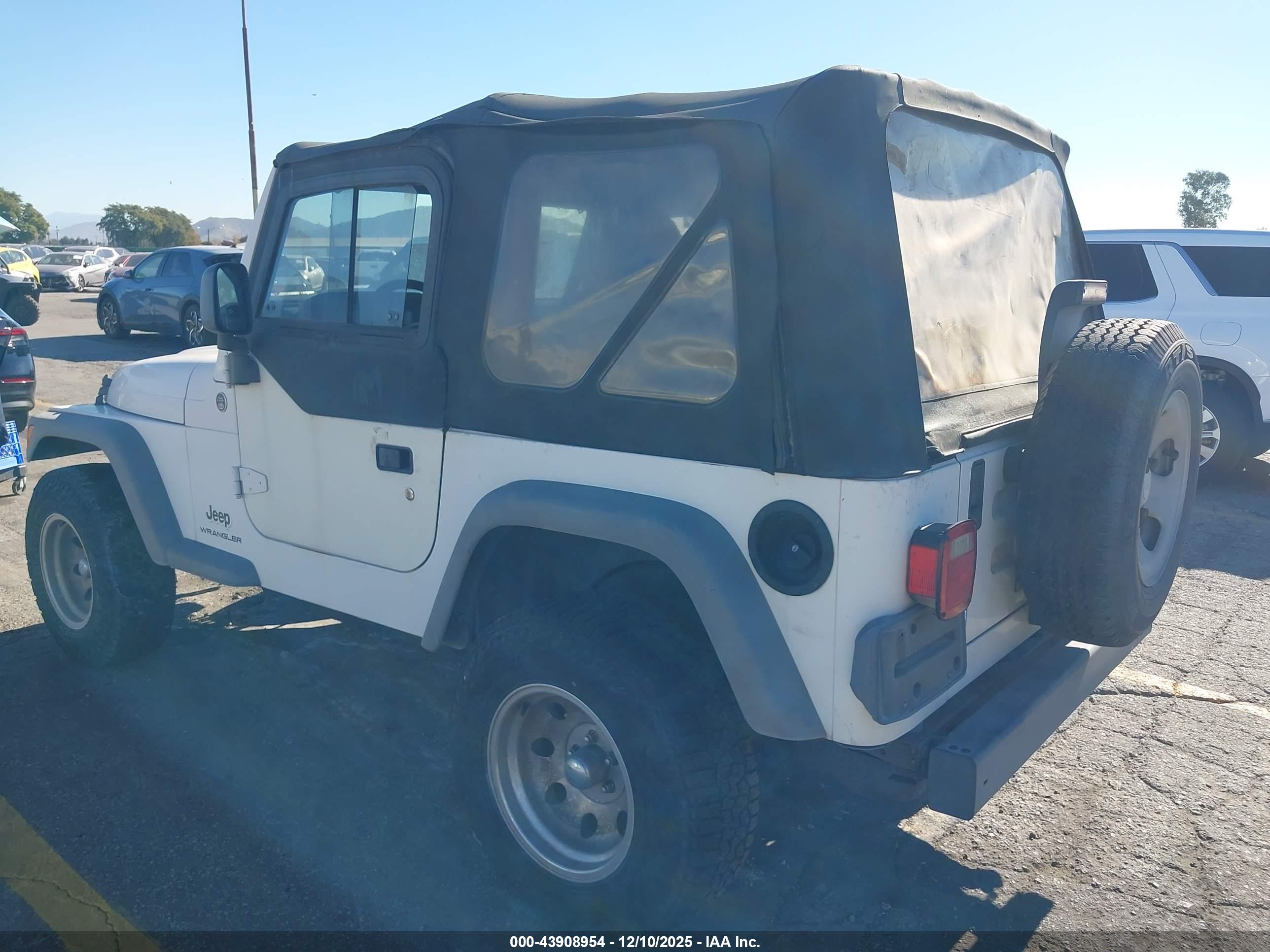JEEP WRANGLER image 3