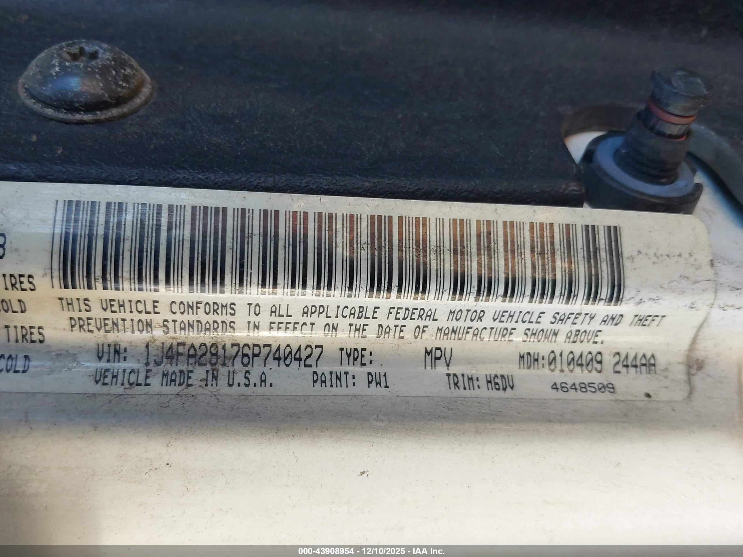 JEEP WRANGLER image 9