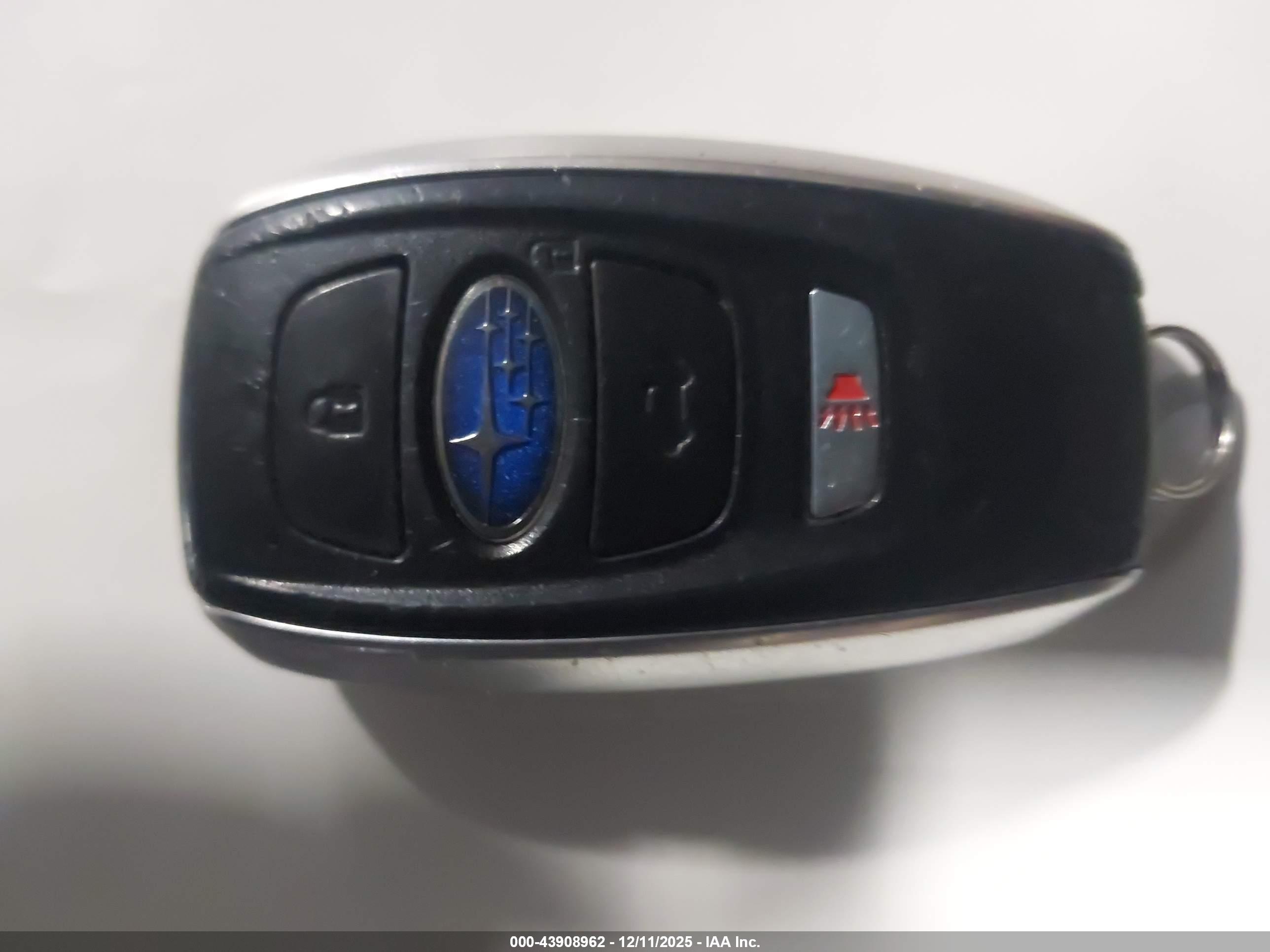 SUBARU LEGACY image 11