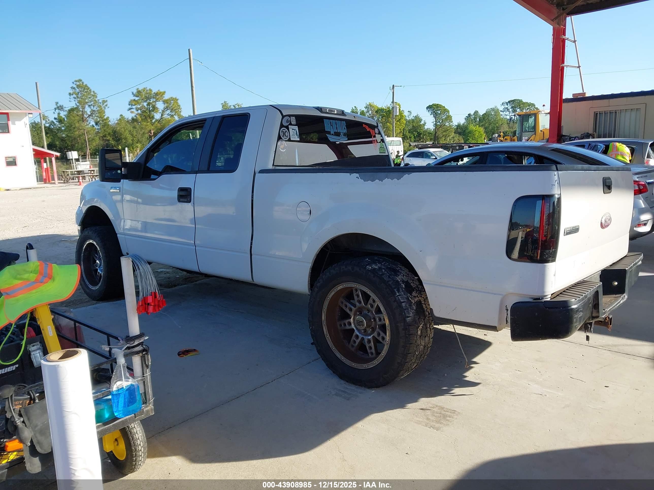FORD F-150 image 3