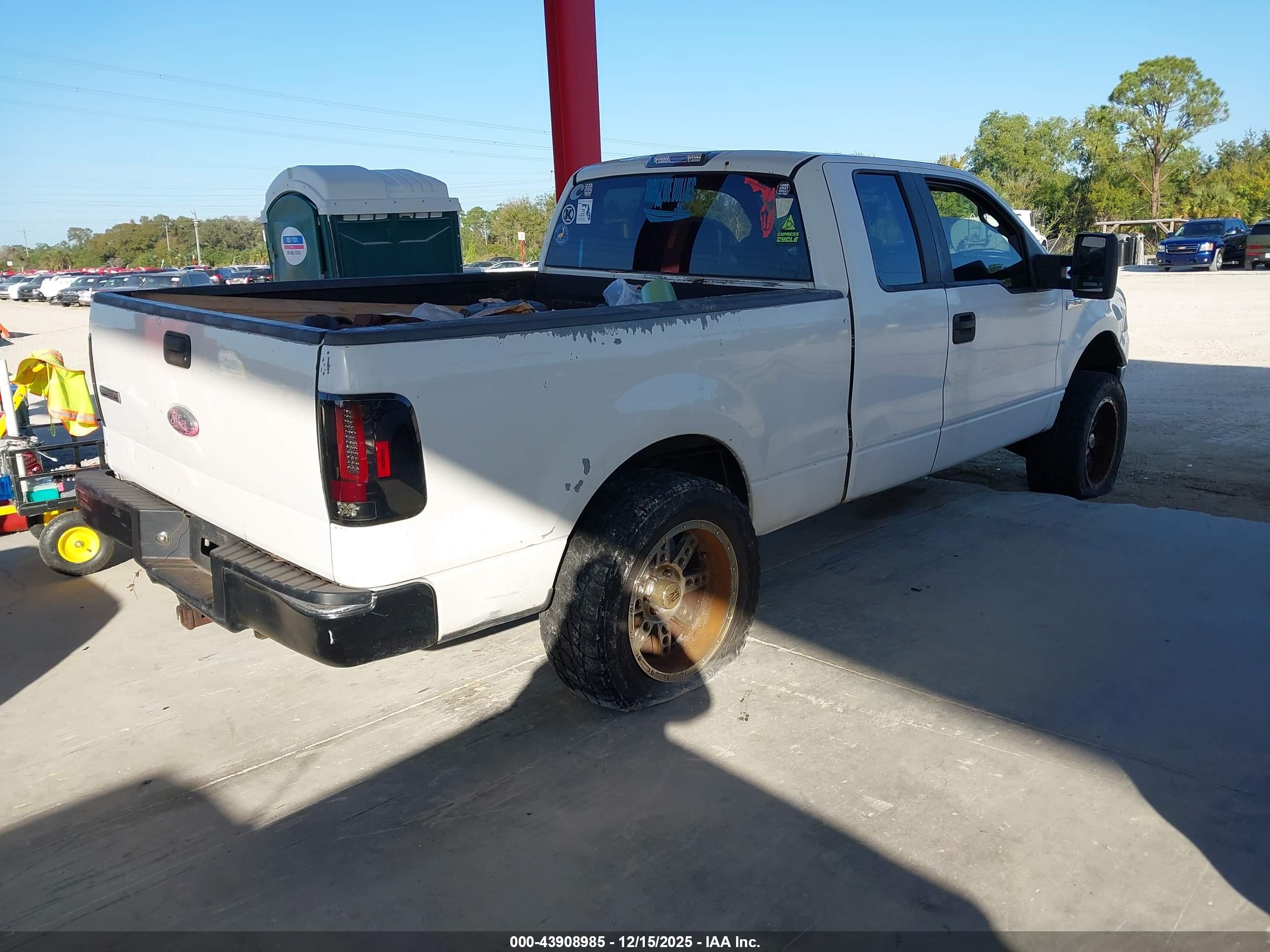FORD F-150 image 4
