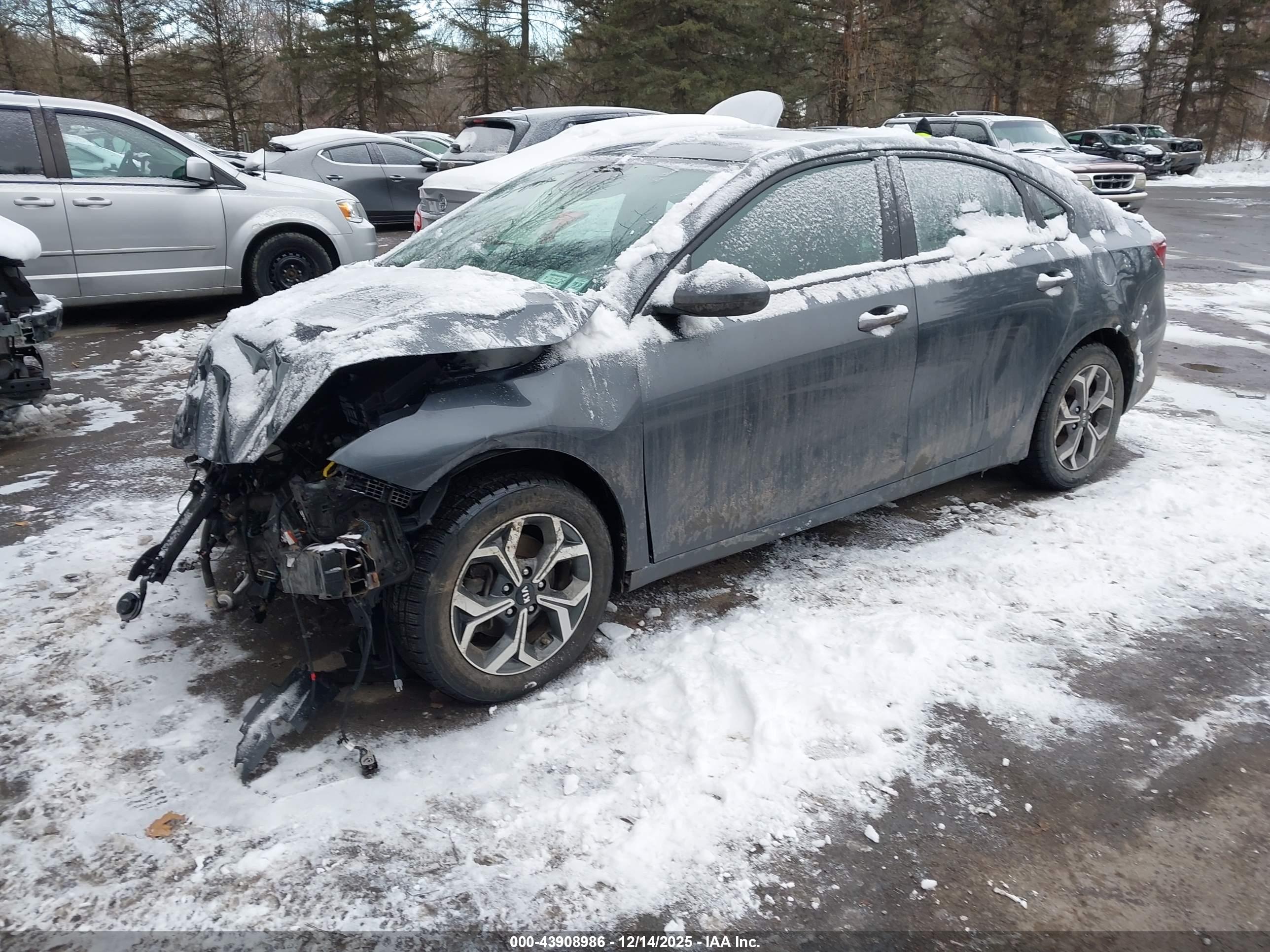 KIA FORTE image 2
