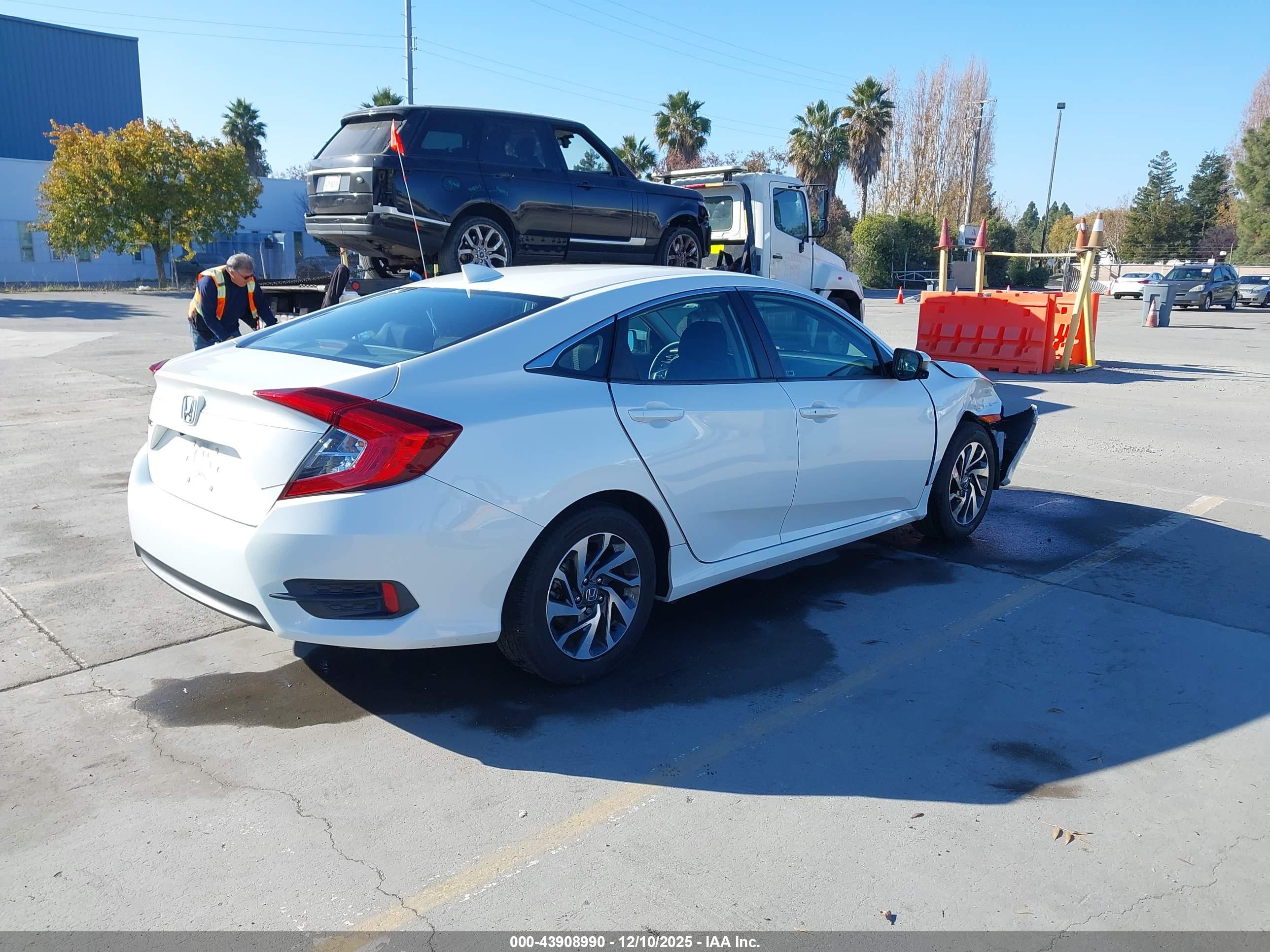 HONDA CIVIC image 4