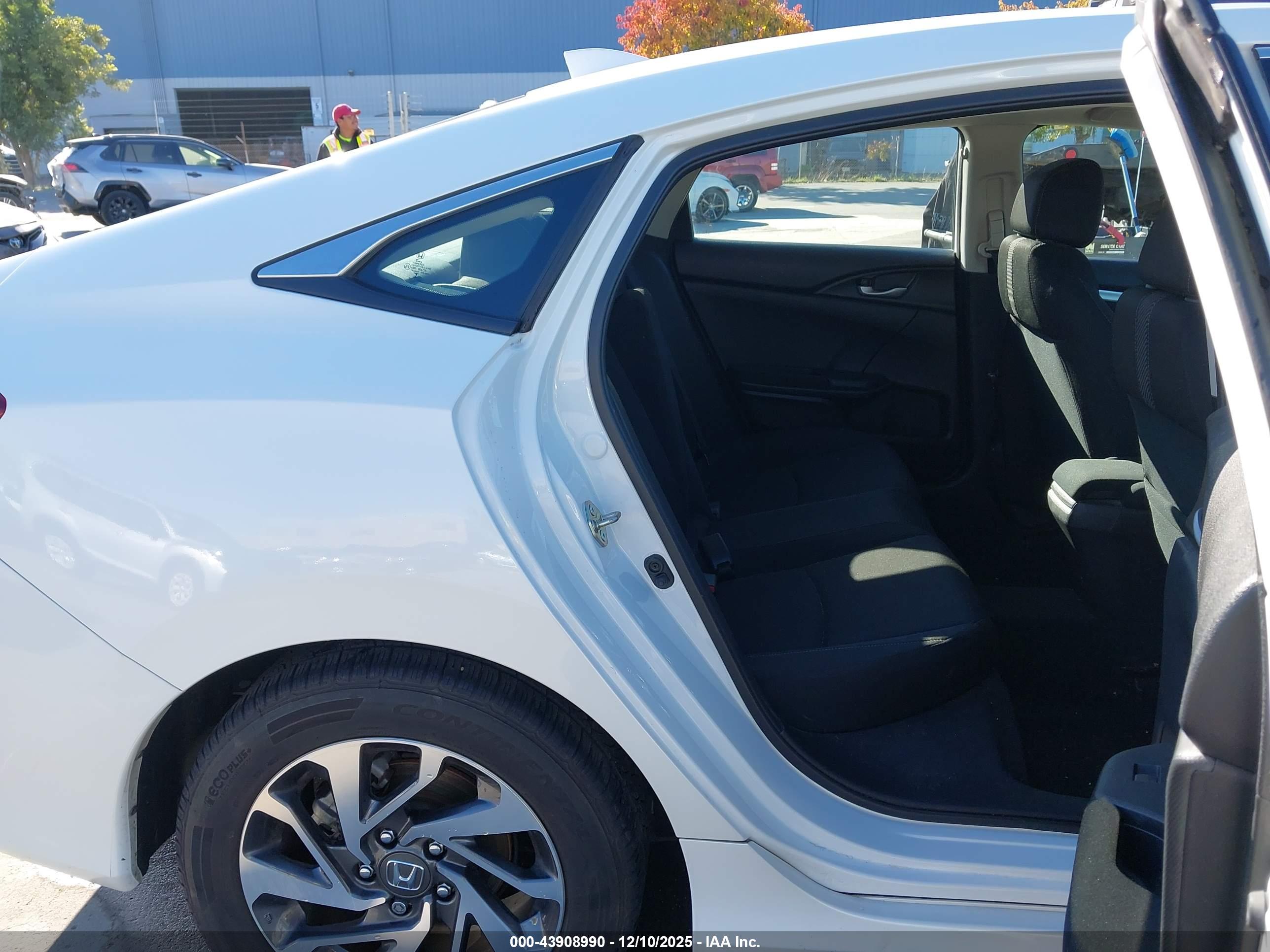 HONDA CIVIC image 8
