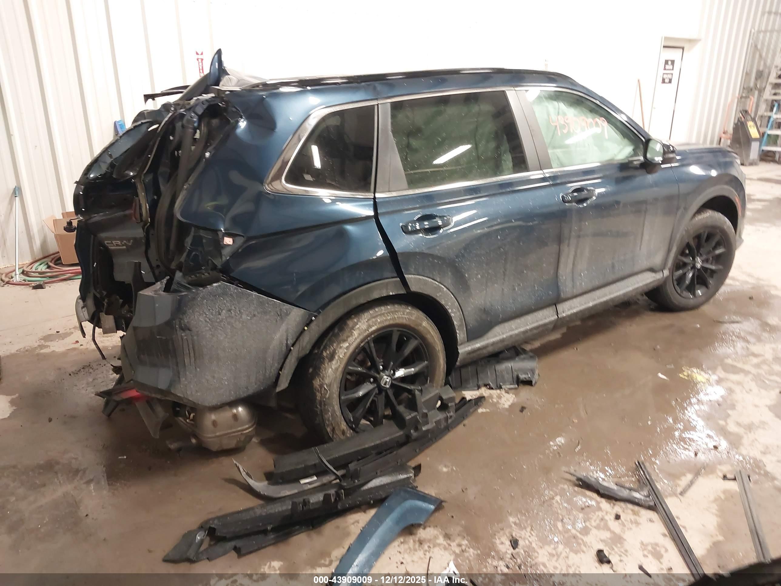 HONDA CR-V image 4