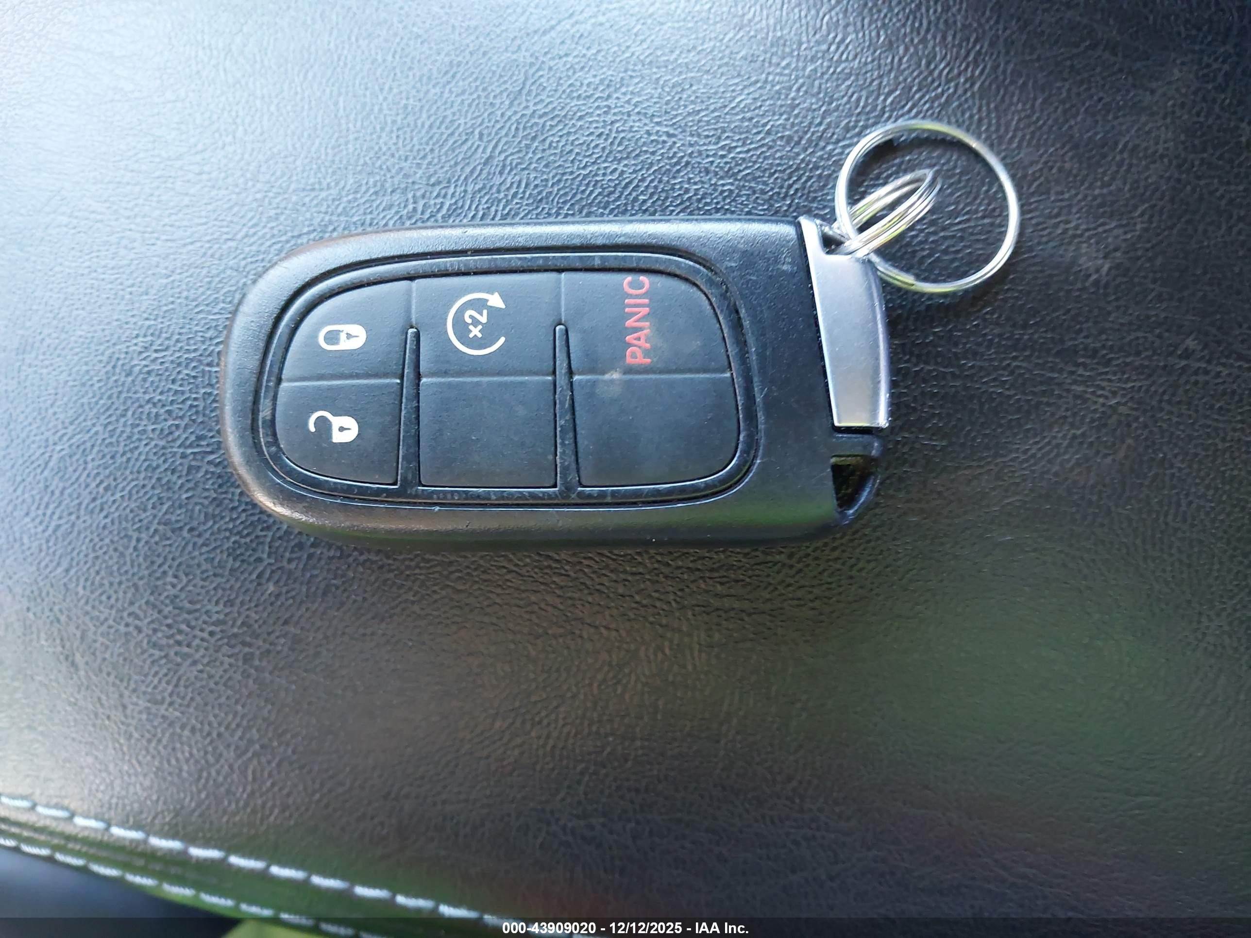 JEEP CHEROKEE image 11