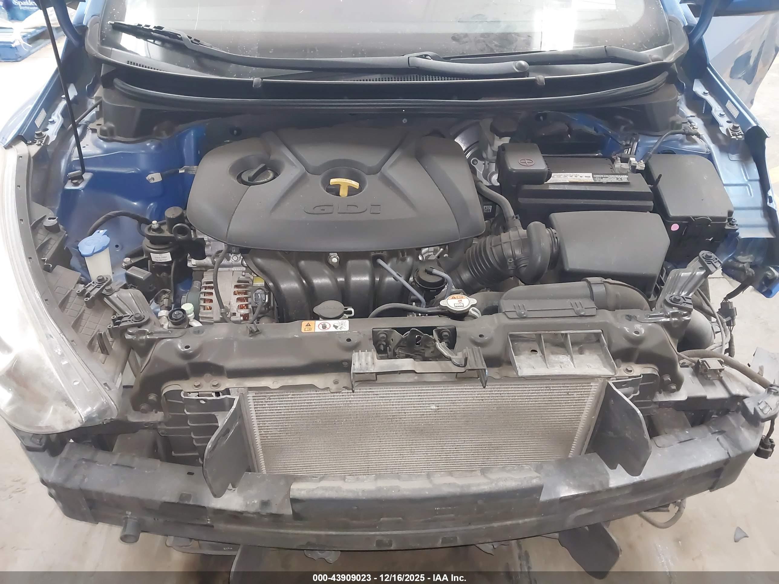 HYUNDAI ELANTRA image 10
