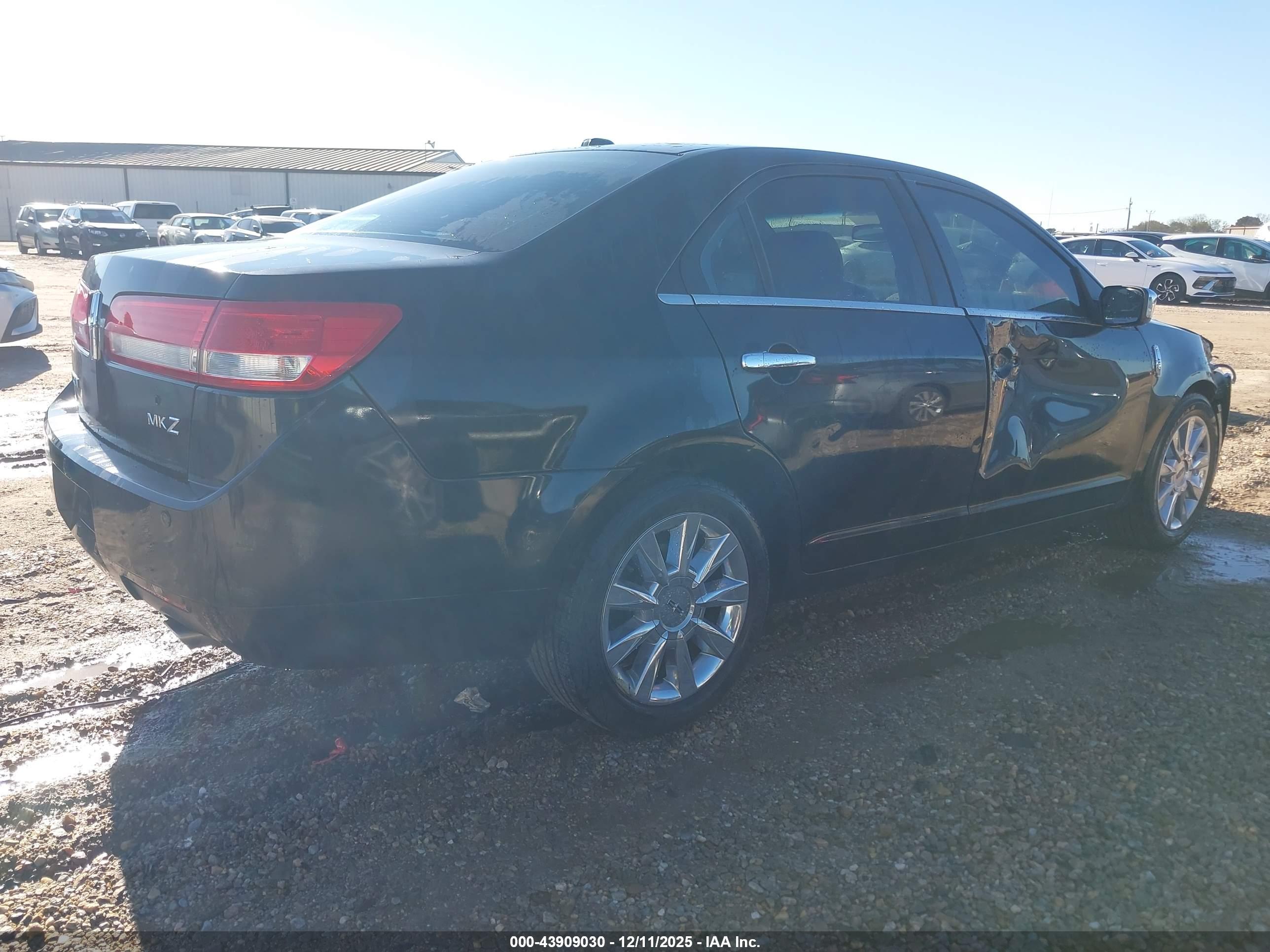 LINCOLN MKZ image 4