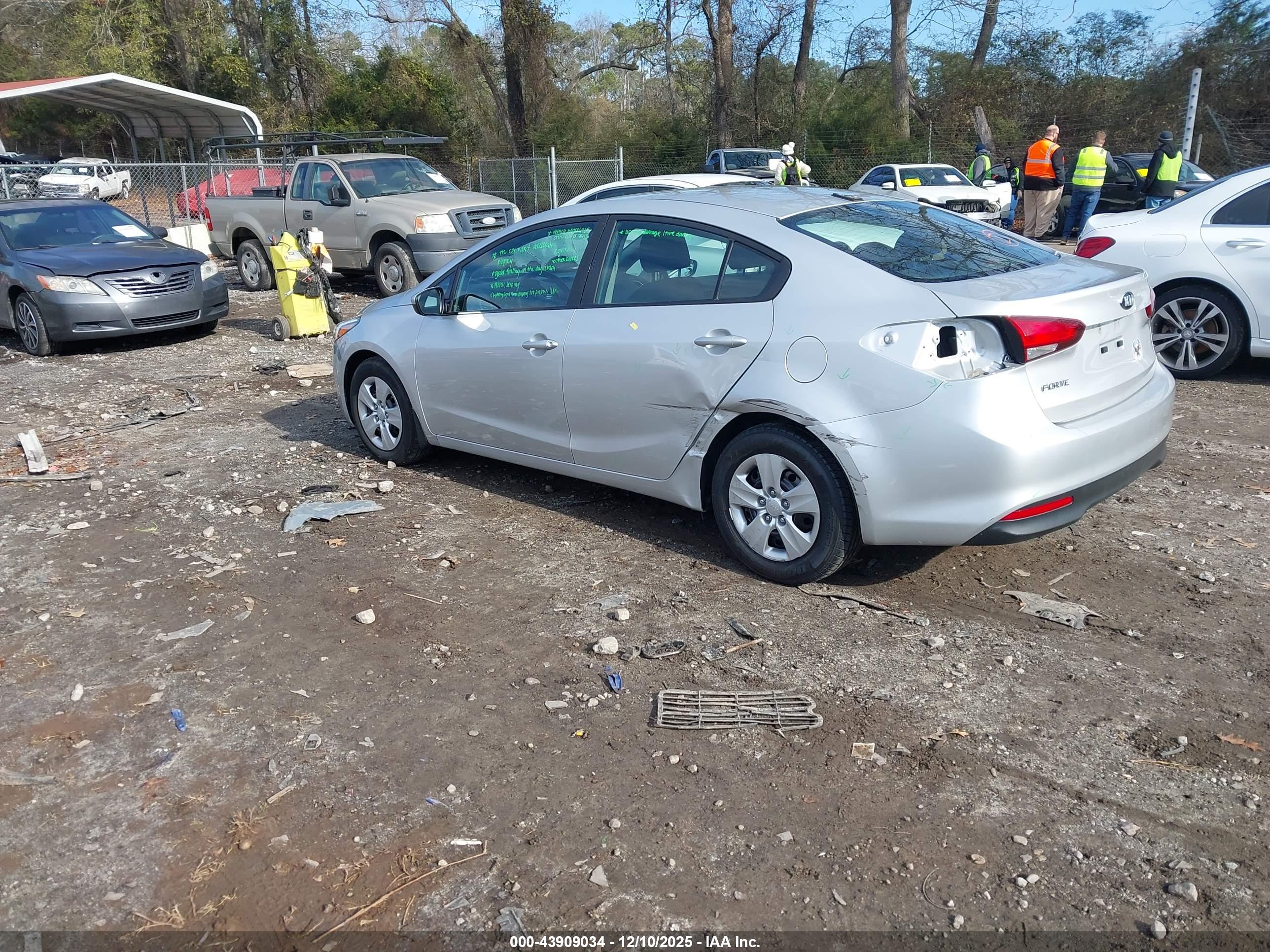 KIA FORTE image 3