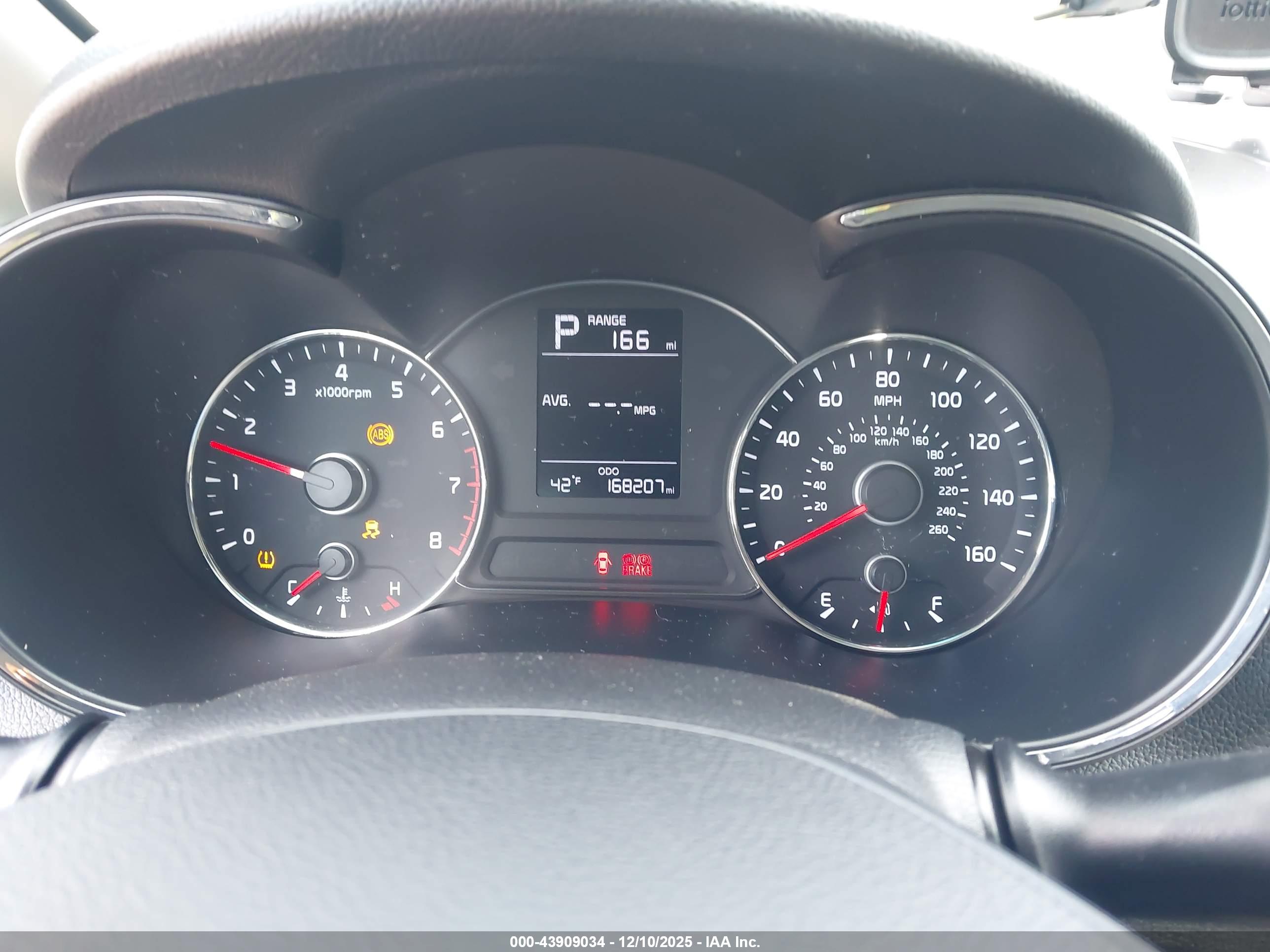 KIA FORTE image 7