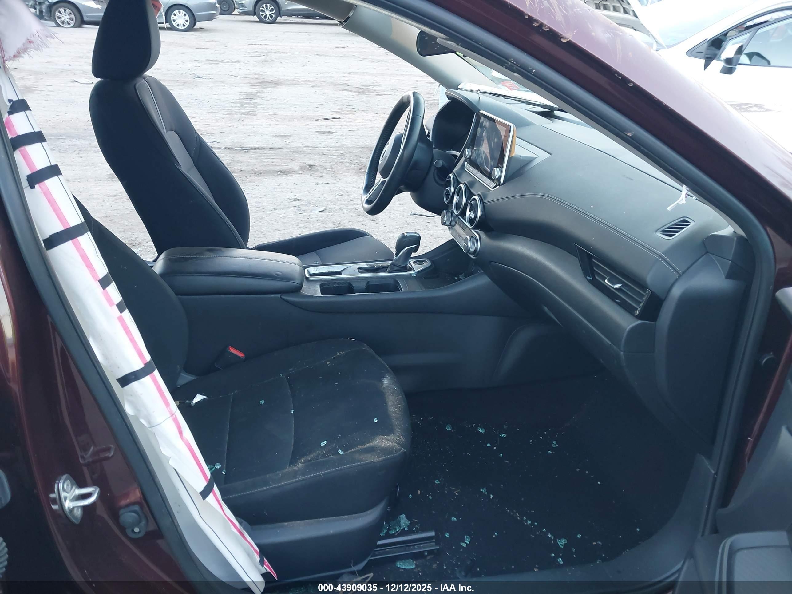 NISSAN SENTRA image 5