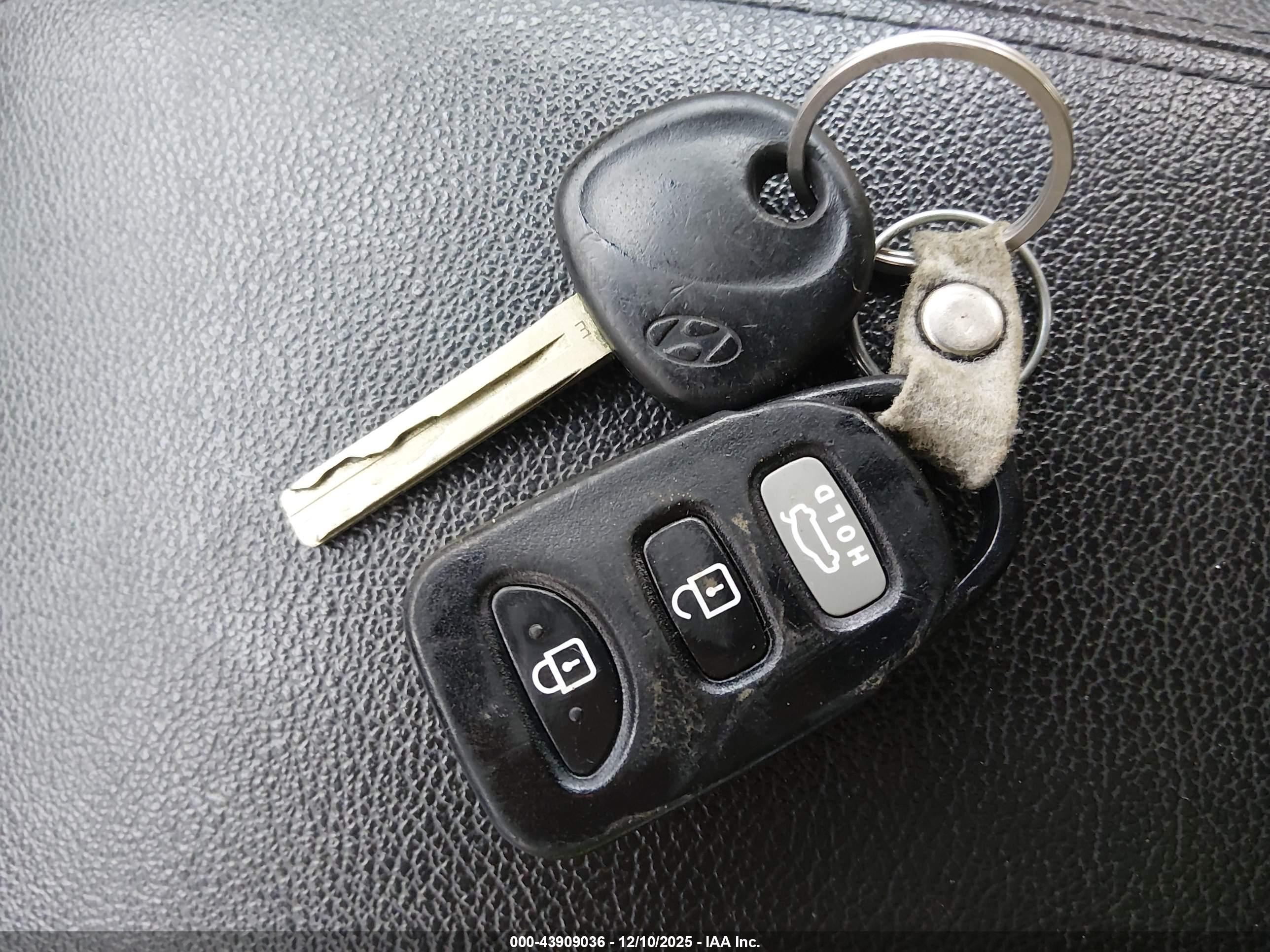 HYUNDAI SONATA image 11